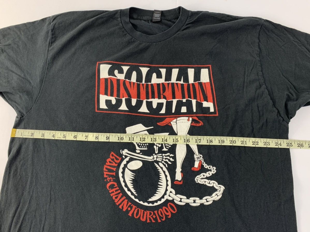 Band Tees Social Distortion USA Ball & Chain Tour 1990 Big Logo Tee Size US XXL / EU 58 / 5 - 9 Thumbnail