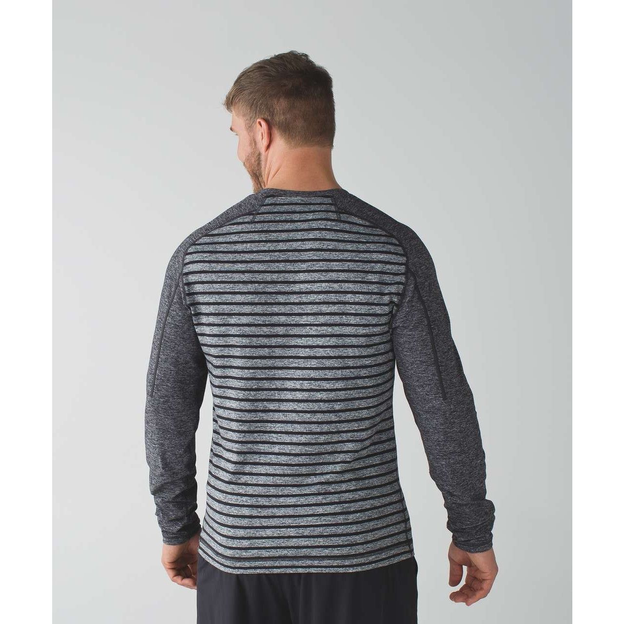 Lululemon Lululemon Surge Warm Crew T-Shirt Stripe Dark Slate Black Size US XL / EU 56 / 4 - 2 Thumbnail