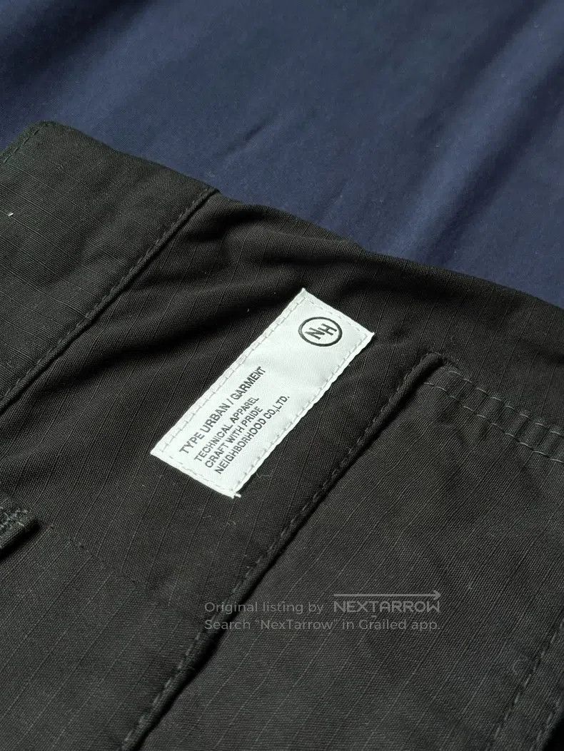 Neighborhood Neighborhood size L short pants Size US 27 - 4 Thumbnail