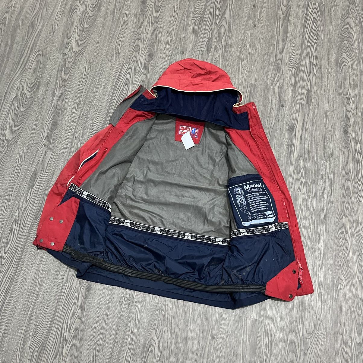 Marvel Comics VTG Marvel Comics Puffer Jacket Red on Navy Size US M / EU 48-50 / 2 - 7 Thumbnail