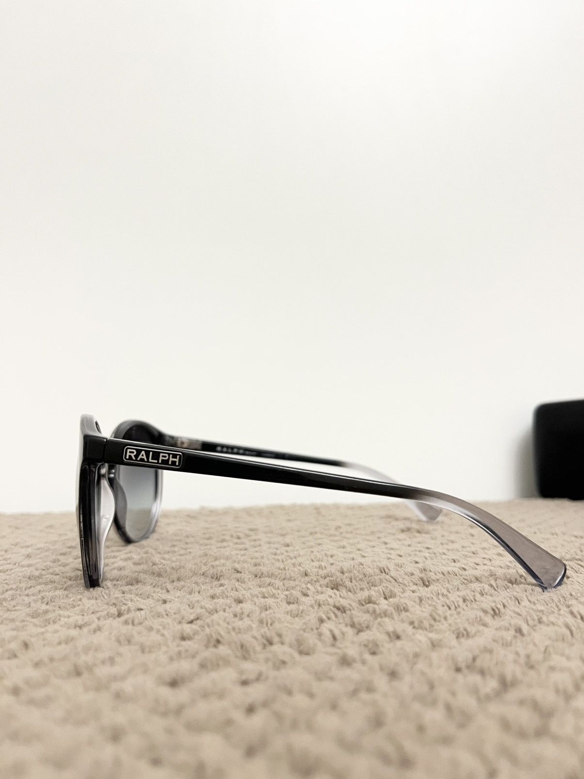Ralph Lauren Ralph Lauren Sunglasses Gradient Classic Style with Case Size ONE SIZE - 5 Thumbnail