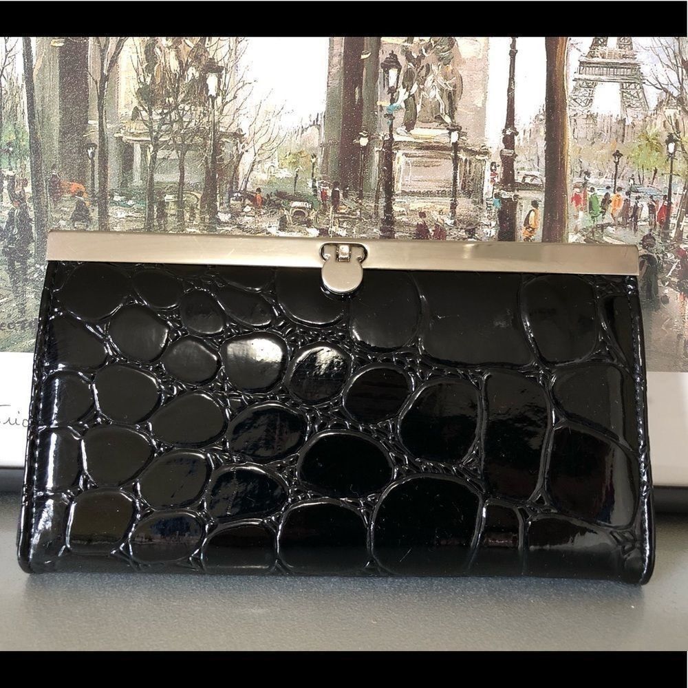 Other Faux Alligator Leather Wristlet Size ONE SIZE - 1 Thumbnail