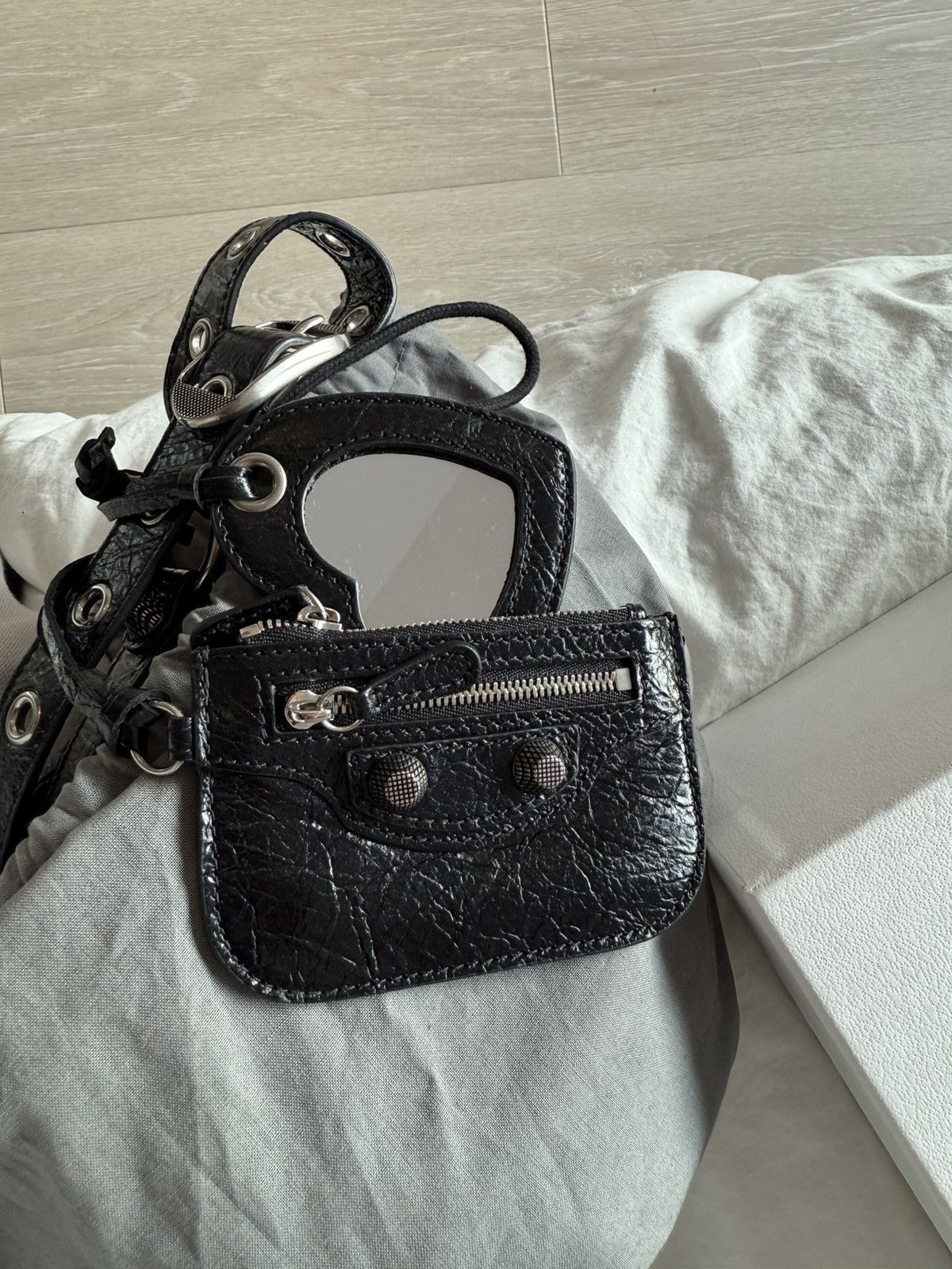 Balenciaga Balenciaga Cagole Bucket Bag Size ONE SIZE - 7 Thumbnail