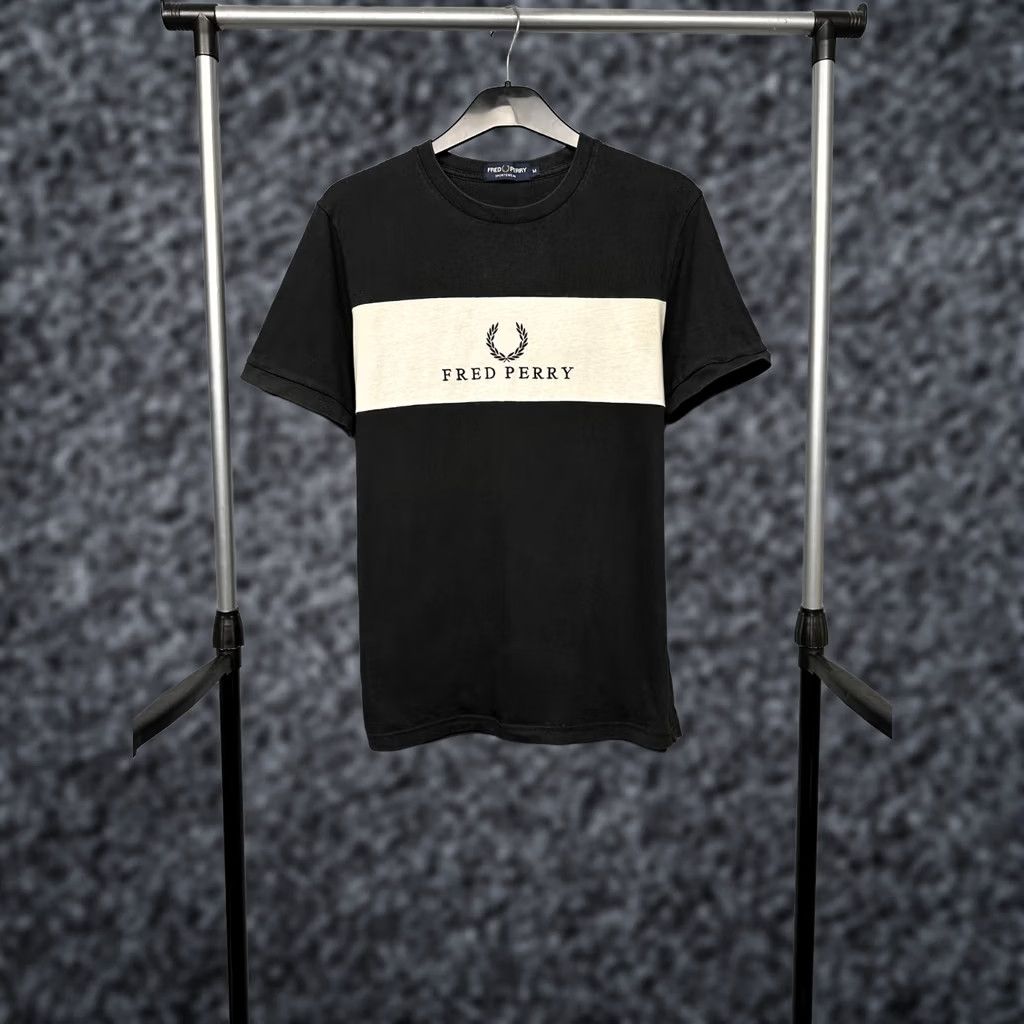 Fred Perry Fred Perry Mens T-Shirt Crew Neck Size M Black Size US M / EU 48-50 / 2 - 1 Thumbnail