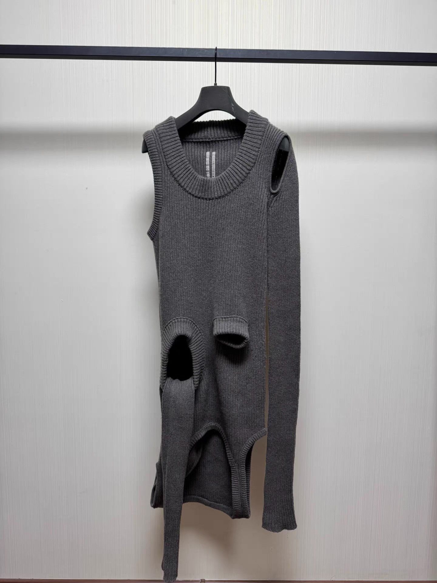 Rick Owens Gray Asymmetric Cut-Out Knit Sweater Size US M / EU 48-50 / 2 - 1 Thumbnail