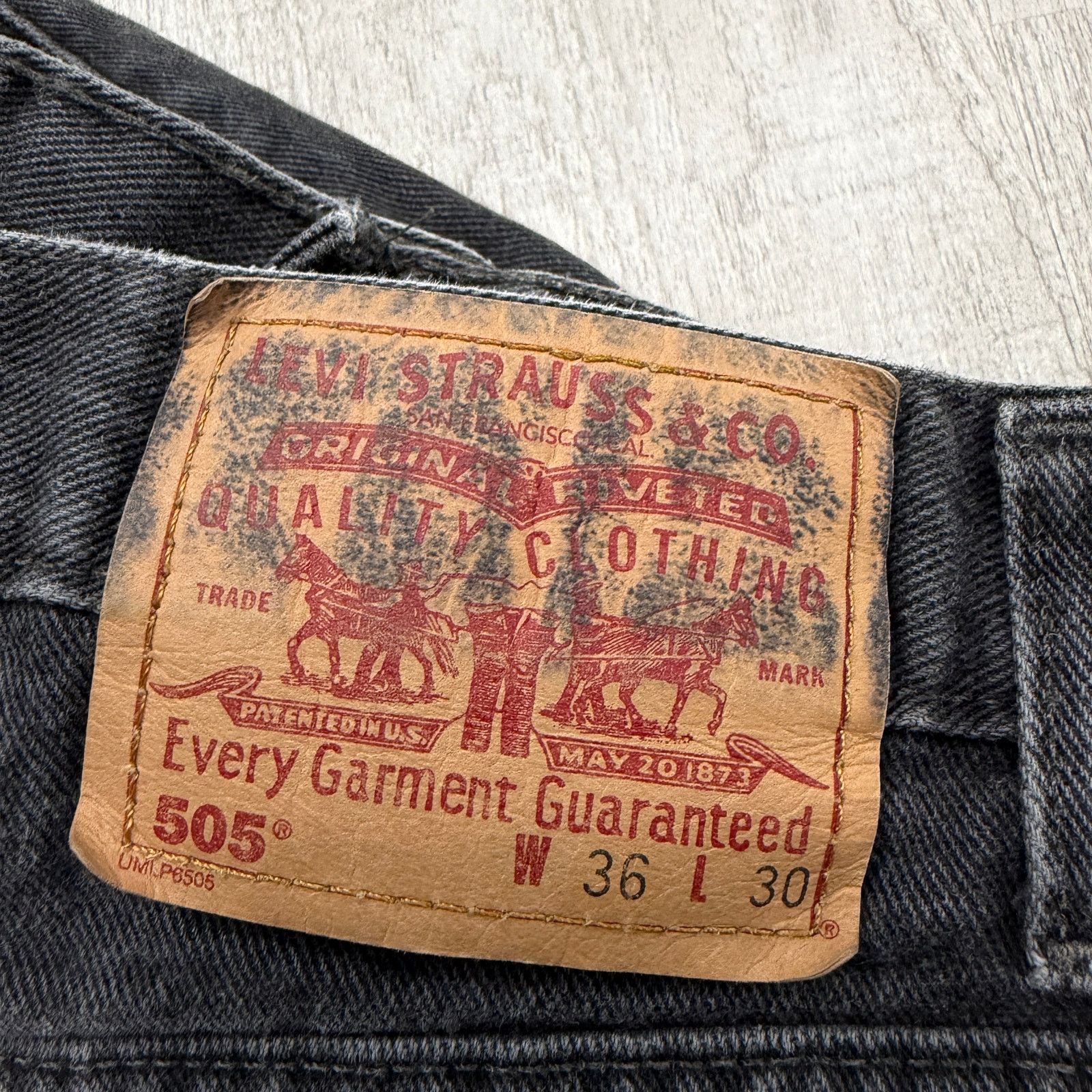 Levi's Vintage Levis 505 Jeans Men's 36x30 Black Regular Straight Size US 36 / EU 52 - 7 Thumbnail