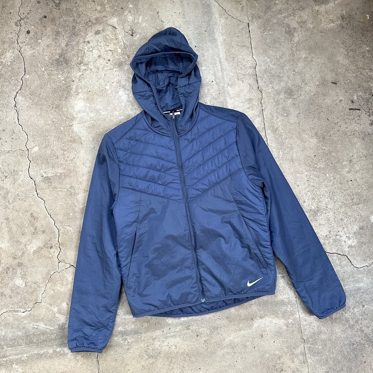 Nike $120 Nike Running AeroLayer Full Zip Jacket, Size S Size US S / EU 44-46 / 1 - 3 Thumbnail
