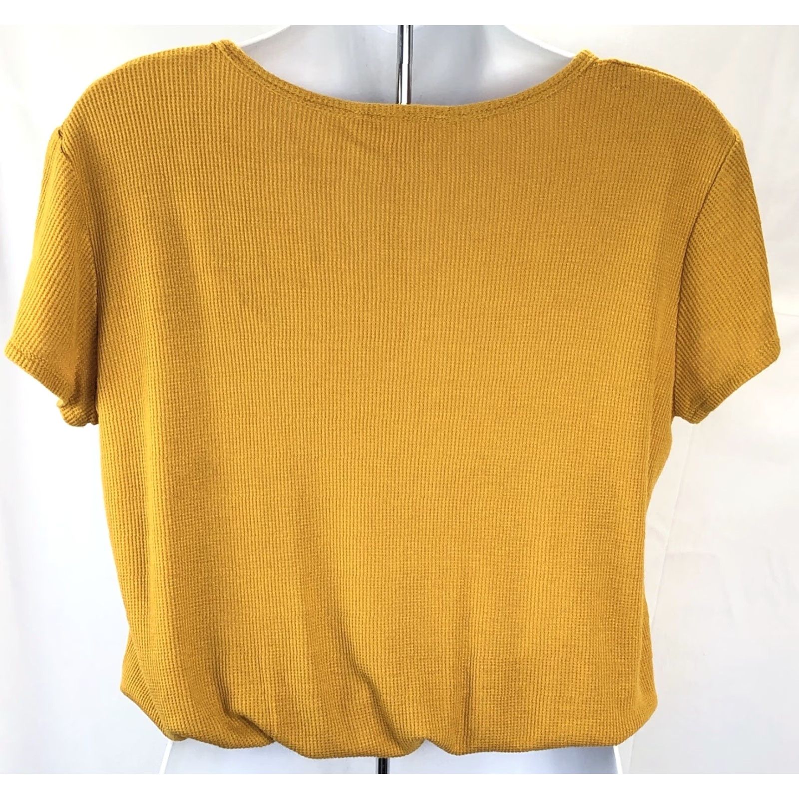 VINTAGE Free Kisses Top Gold V-neck Tie Waist Short Sleeve Knit Cropped T-Shirt Woman S 90s Preppy Bohemian Y2K Casual Chic