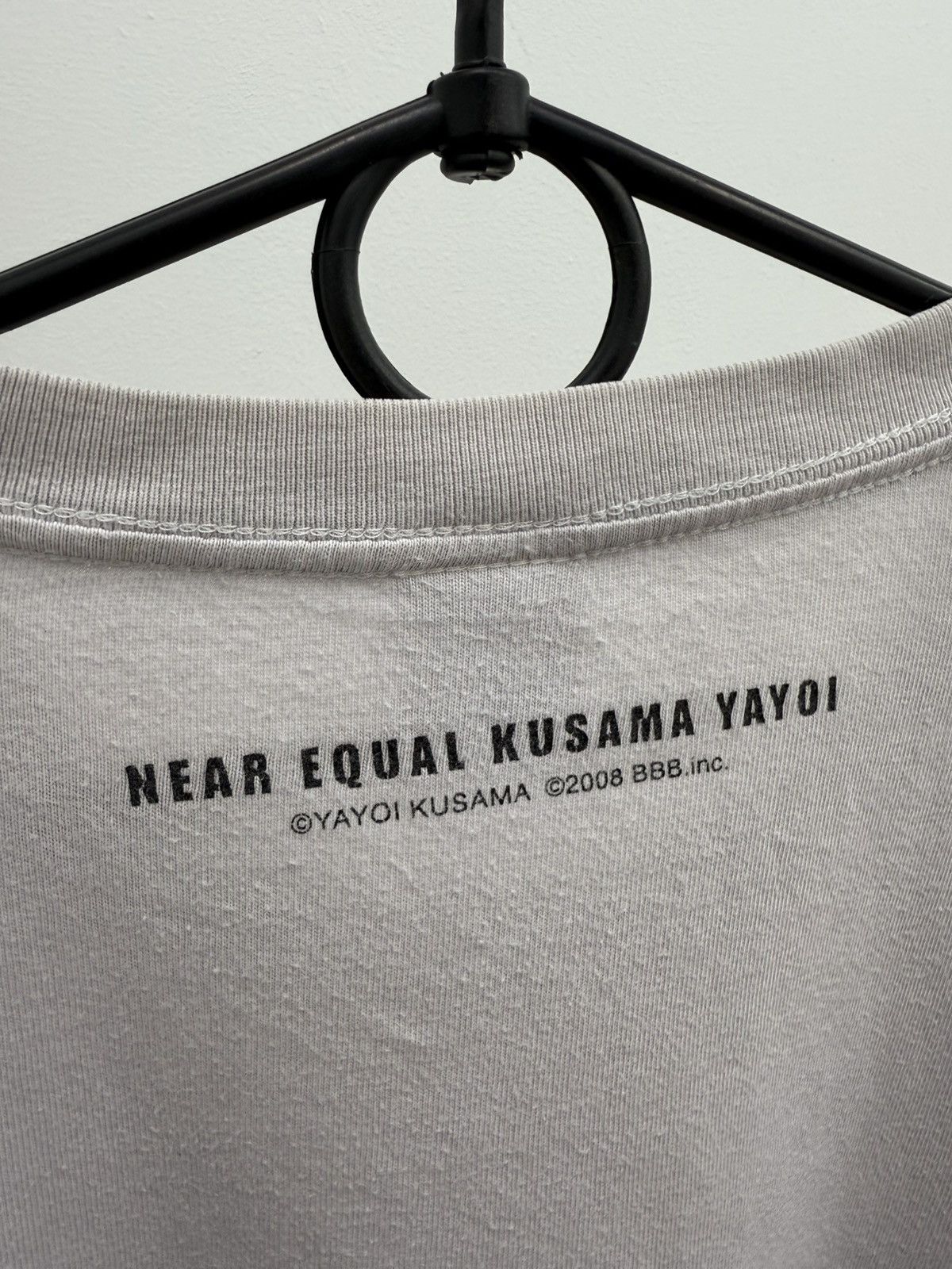 Japanese Brand Yayoi Kusama 2008 Art Short Sleeve T-Shirt Tee Size US L / EU 52-54 / 3 - 3 Thumbnail