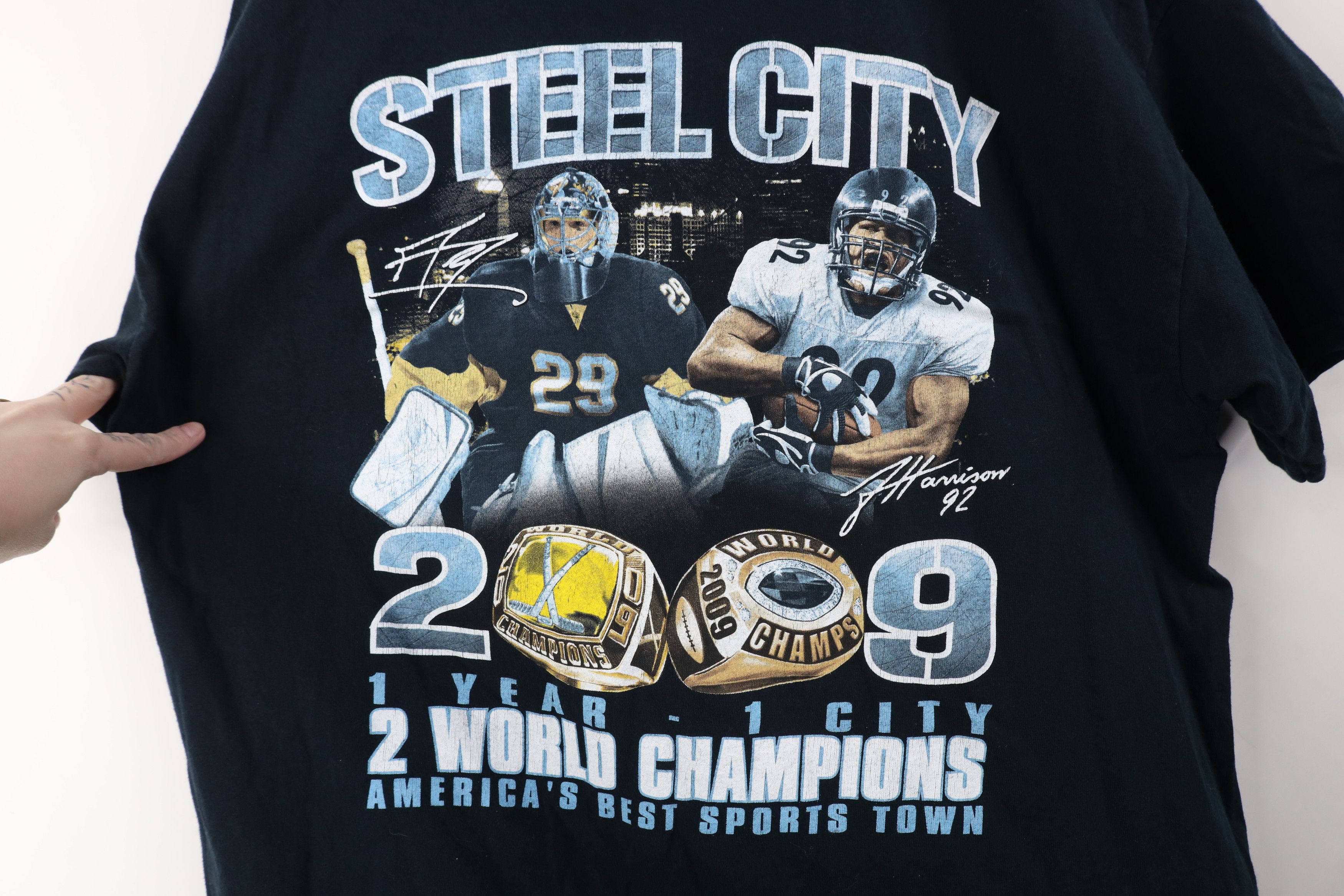 Vintage Vintage Y2K 2009 Pittsburgh Steelers Penguins World T-Shirt Size US XL / EU 56 / 4 - 5 Thumbnail