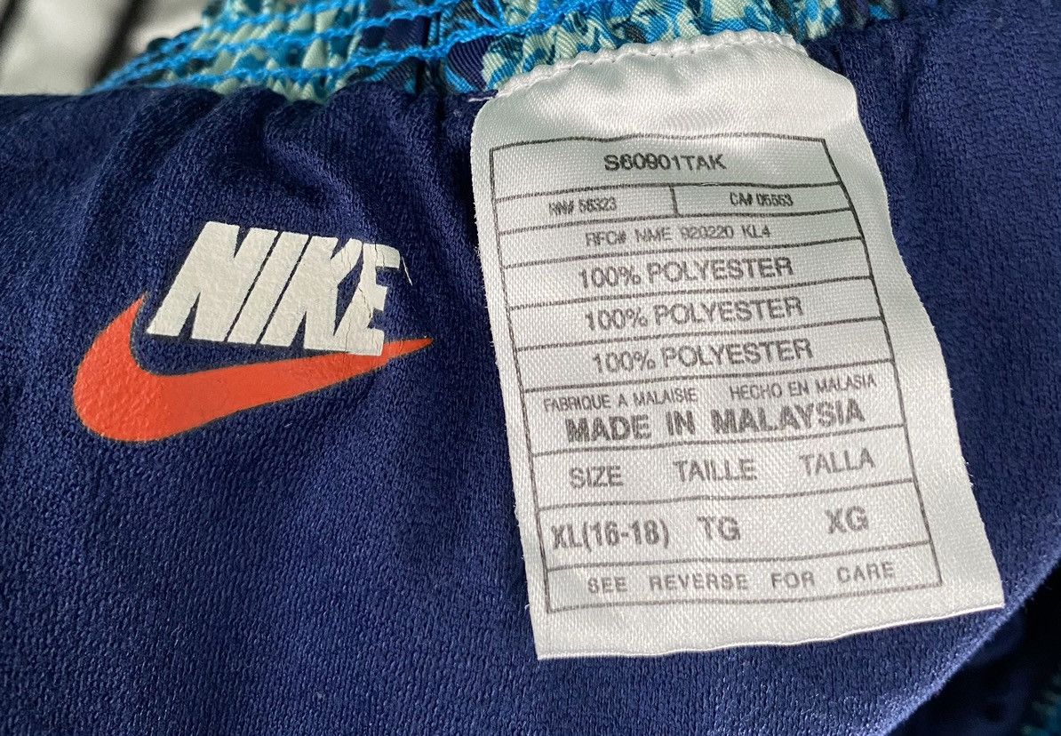 Nike VTG 90s Nike Embroidered Swoosh Geometric Lined Shorts XL Size US 38 / EU 54 - 5 Thumbnail