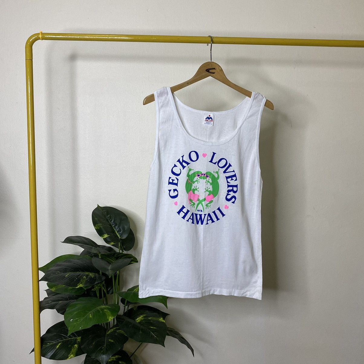 Vintage Vintage 1987 Gecko Lovers Hawaii Tank Top Made in USA Size US S / EU 44-46 / 1 - 1 Thumbnail