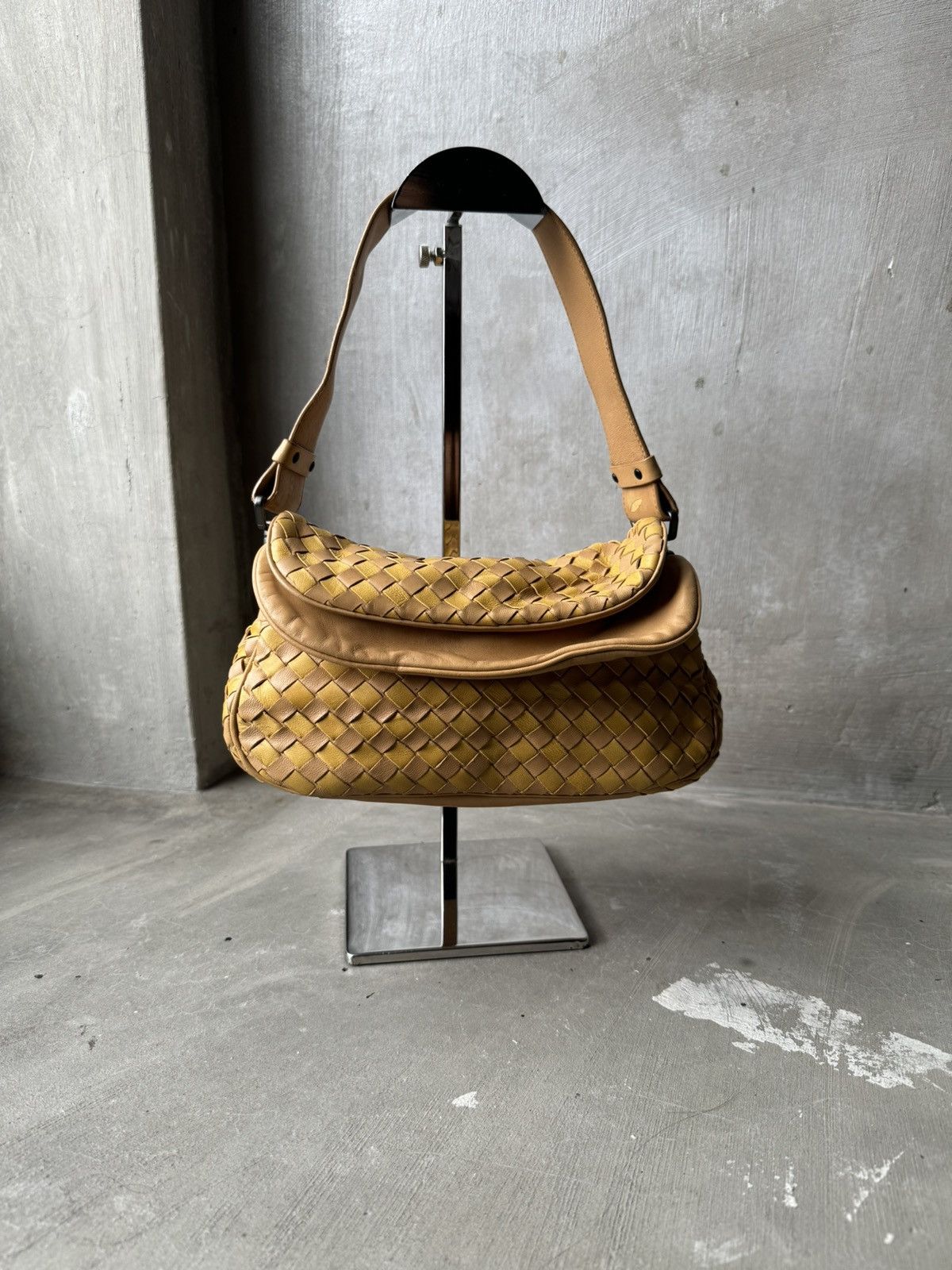 Bottega Veneta Bottega Veneta Intrecciato Leather Flap Small Shoulder Bag Size ONE SIZE - 1 Thumbnail