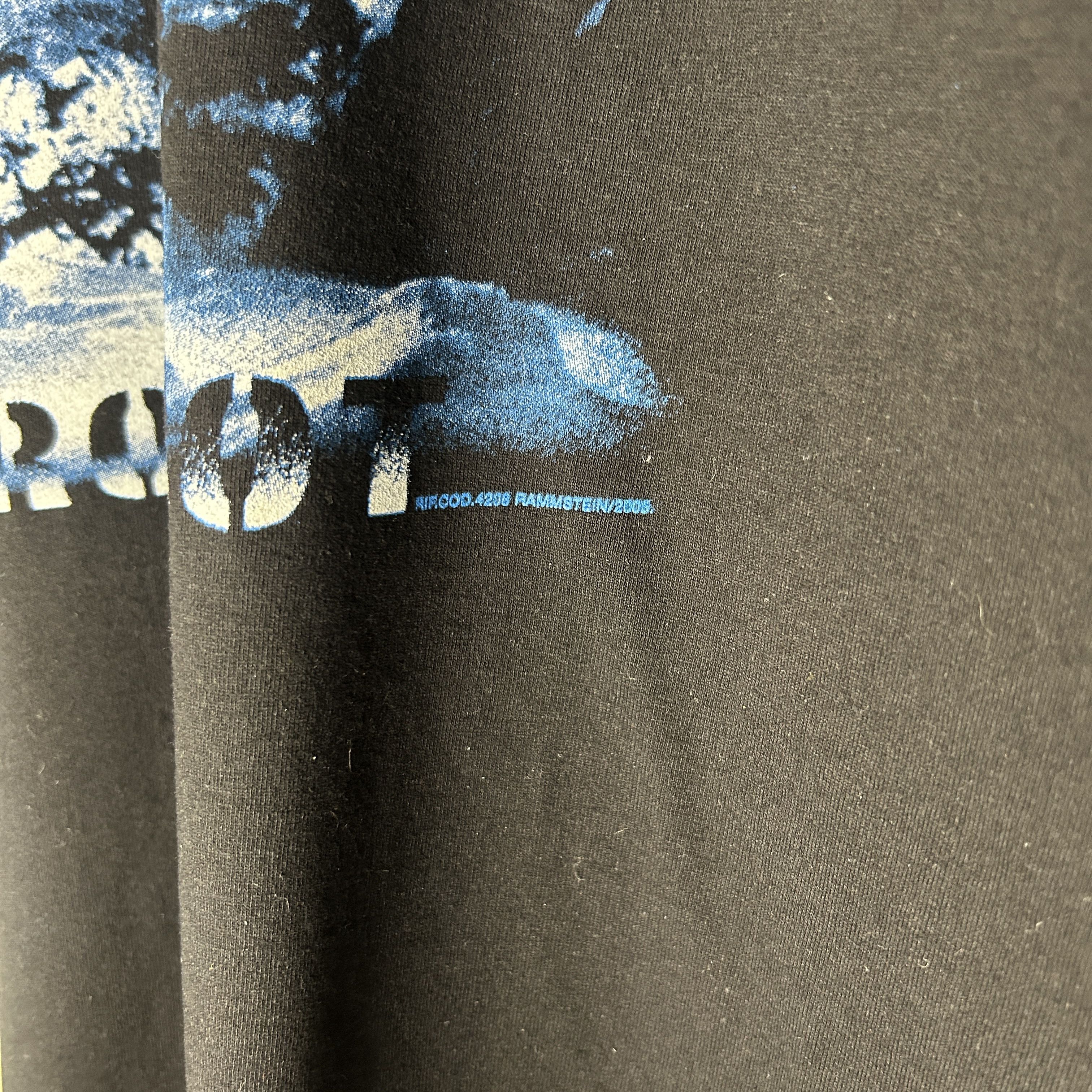 Band Tees Vintage Rammstein Rosenrot 2005 Band T-shirt Size US L / EU 52-54 / 3 - 5 Thumbnail