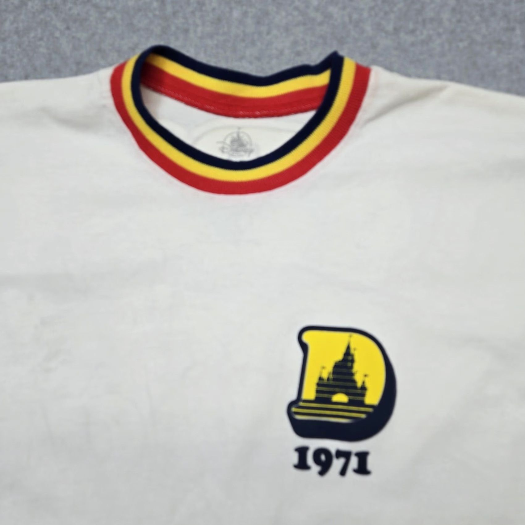 Disney VINTAGE Disney Parks Sweatshirt Womens XS White Pullover Jersey Striped Logo Tagless Size XS / US 0-2 / IT 36-38 - 3 Thumbnail