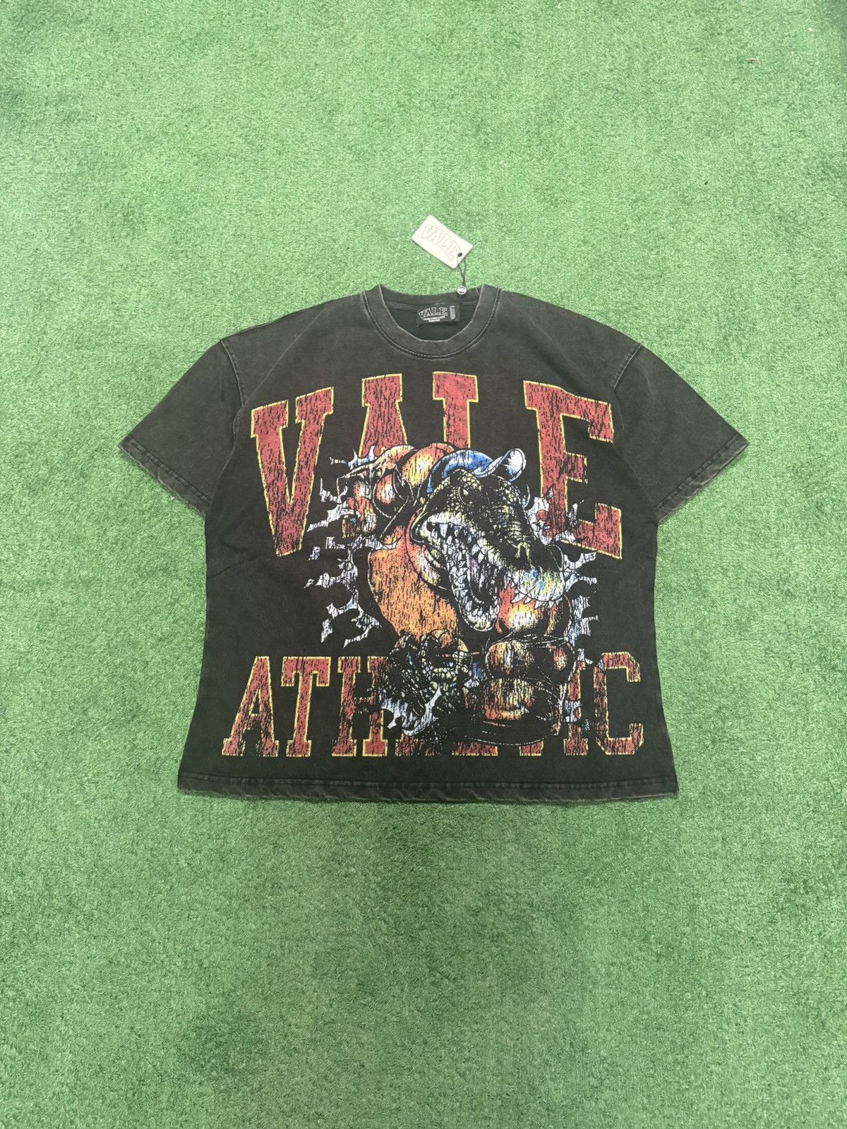 Vale Vale athletic graphic tee sized large Size US L / EU 52-54 / 3 - 1 Thumbnail