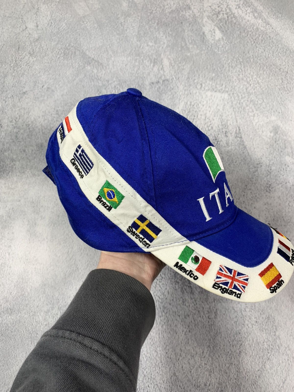 Vintage Vintage 90s style Italy World Cup streetwear blokecore cap Size ONE SIZE - 4 Thumbnail