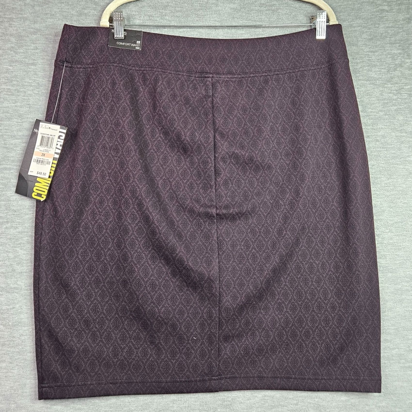 Vintage Style & Co Women Burgundy Stretch Skirt Plus Size 2X NEW A-Line Short Skirt Womens Plus 2X Burgundy Red Polyester Rayon Spandex All Seasons Size 40" / US 18 - 2 Thumbnail
