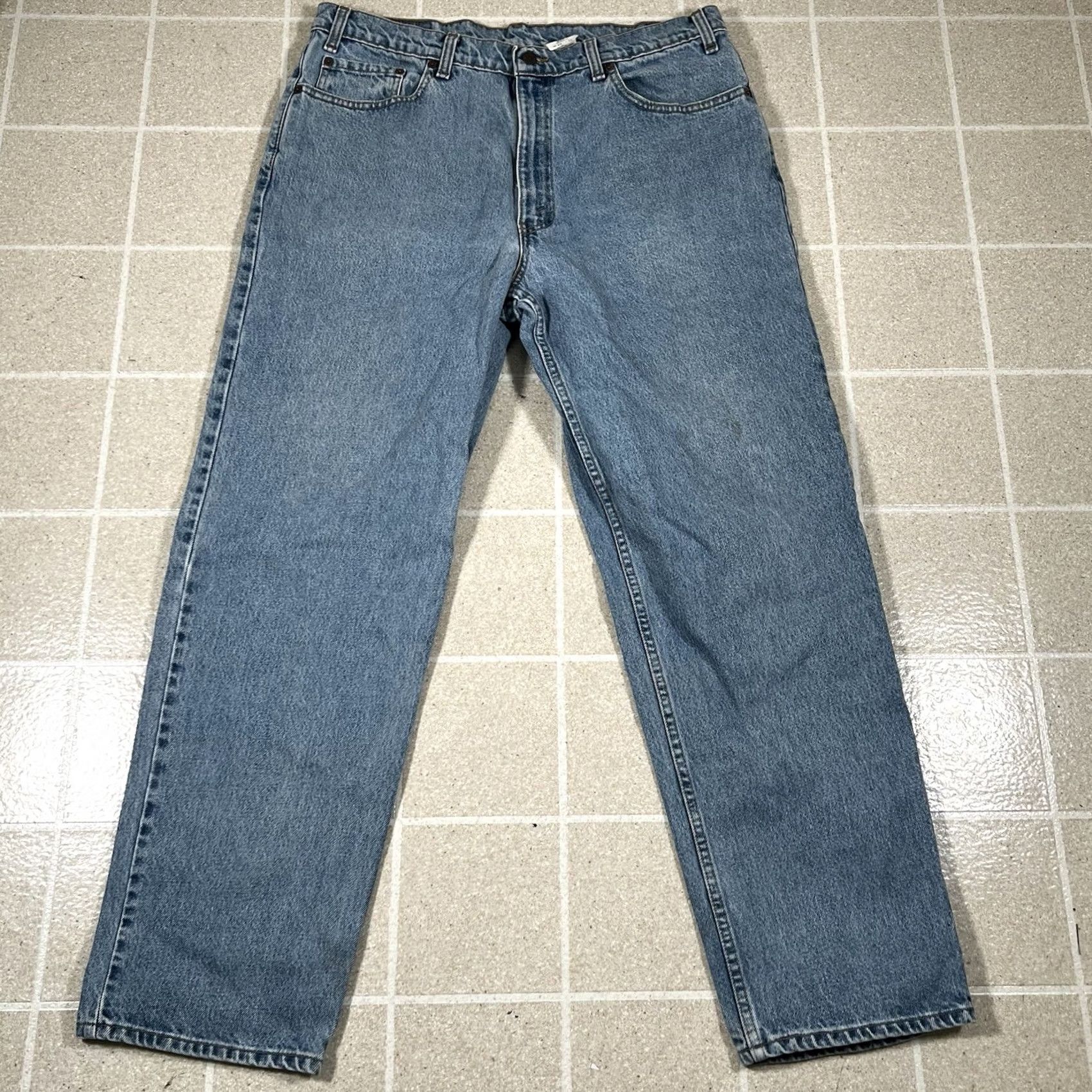Levi's VINTAGE Levi's 550 Jeans Mens 36x31 Light Blue Denim Wide-Leg Baggy Grunge Sketchy Size US 36 / EU 52 - 4 Thumbnail