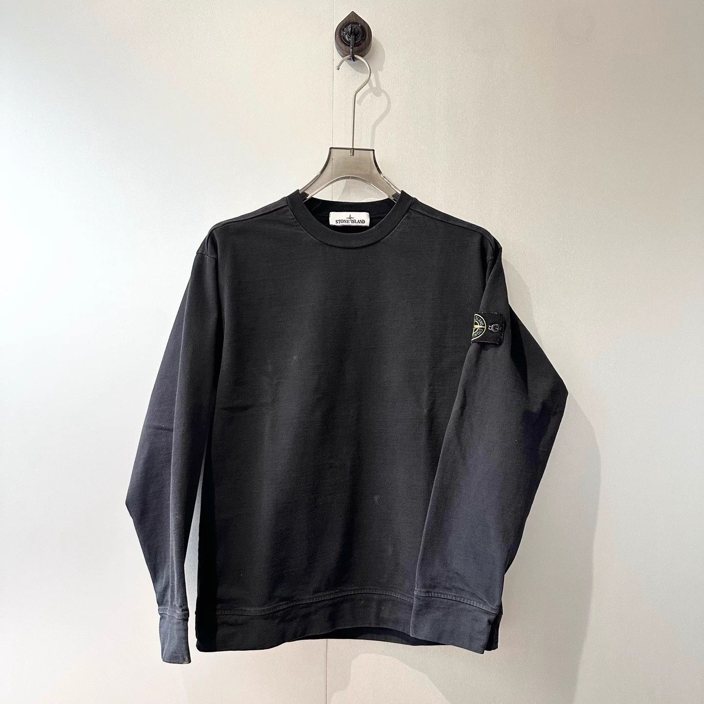 Stone Island STONE ISLAND New Embroidered Logo Sweatshirt S 95 New Size US S / EU 44-46 / 1 - 1 Thumbnail