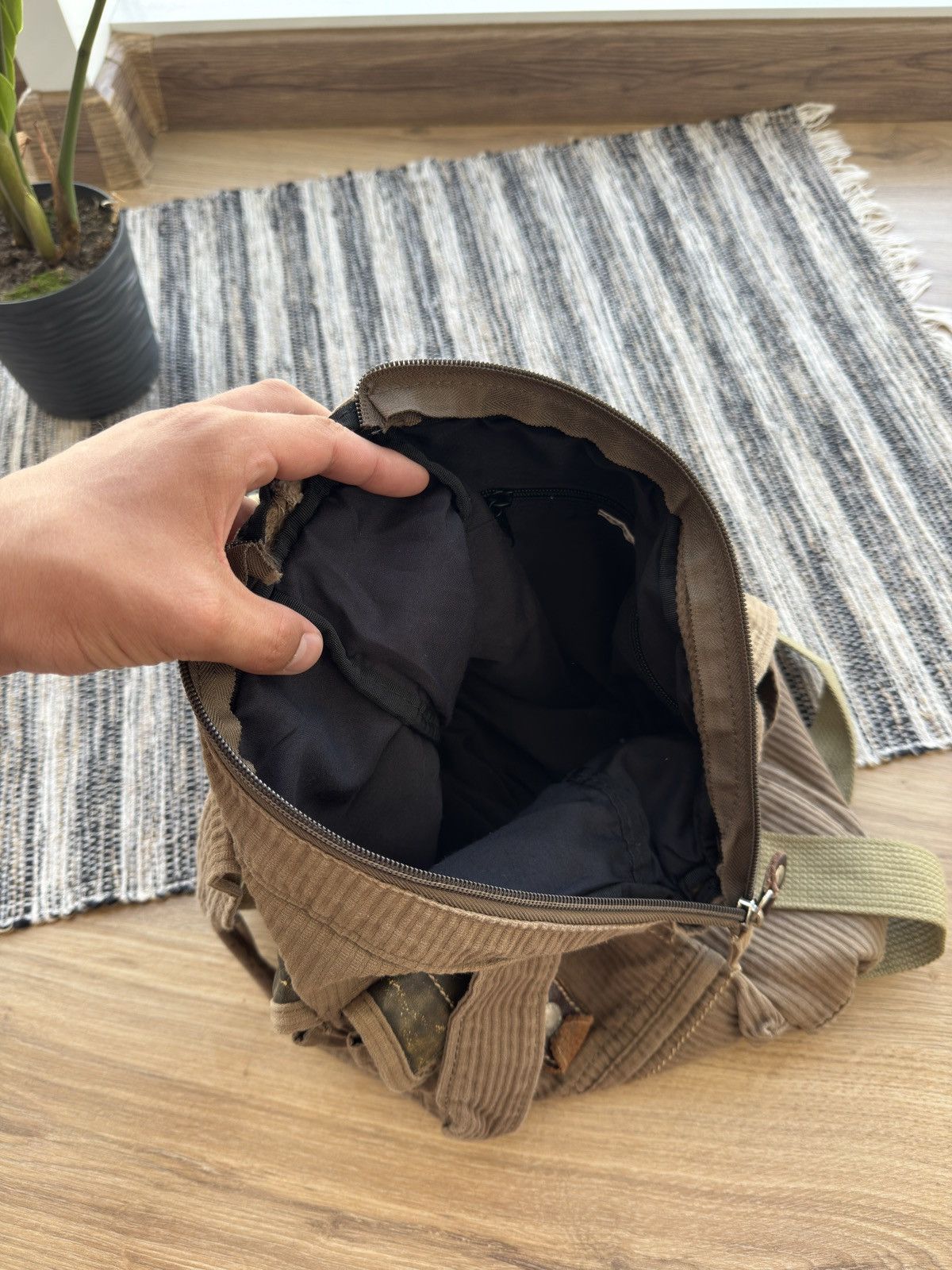 Vintage DIESEL Y2K brown shoulder sling bag