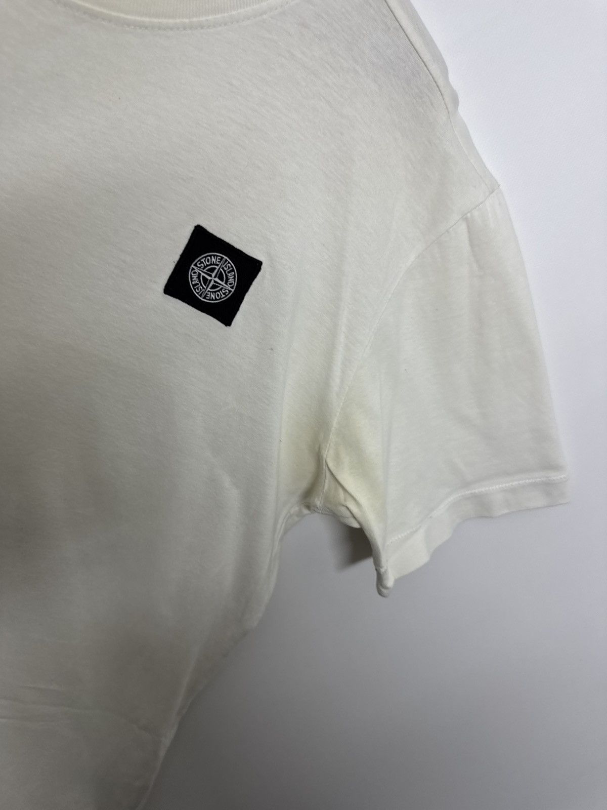 Stone Island Stone Island Mens T-Shirt Short Sleeve Logo Patch Casual Size US XL / EU 56 / 4 - 7 Thumbnail