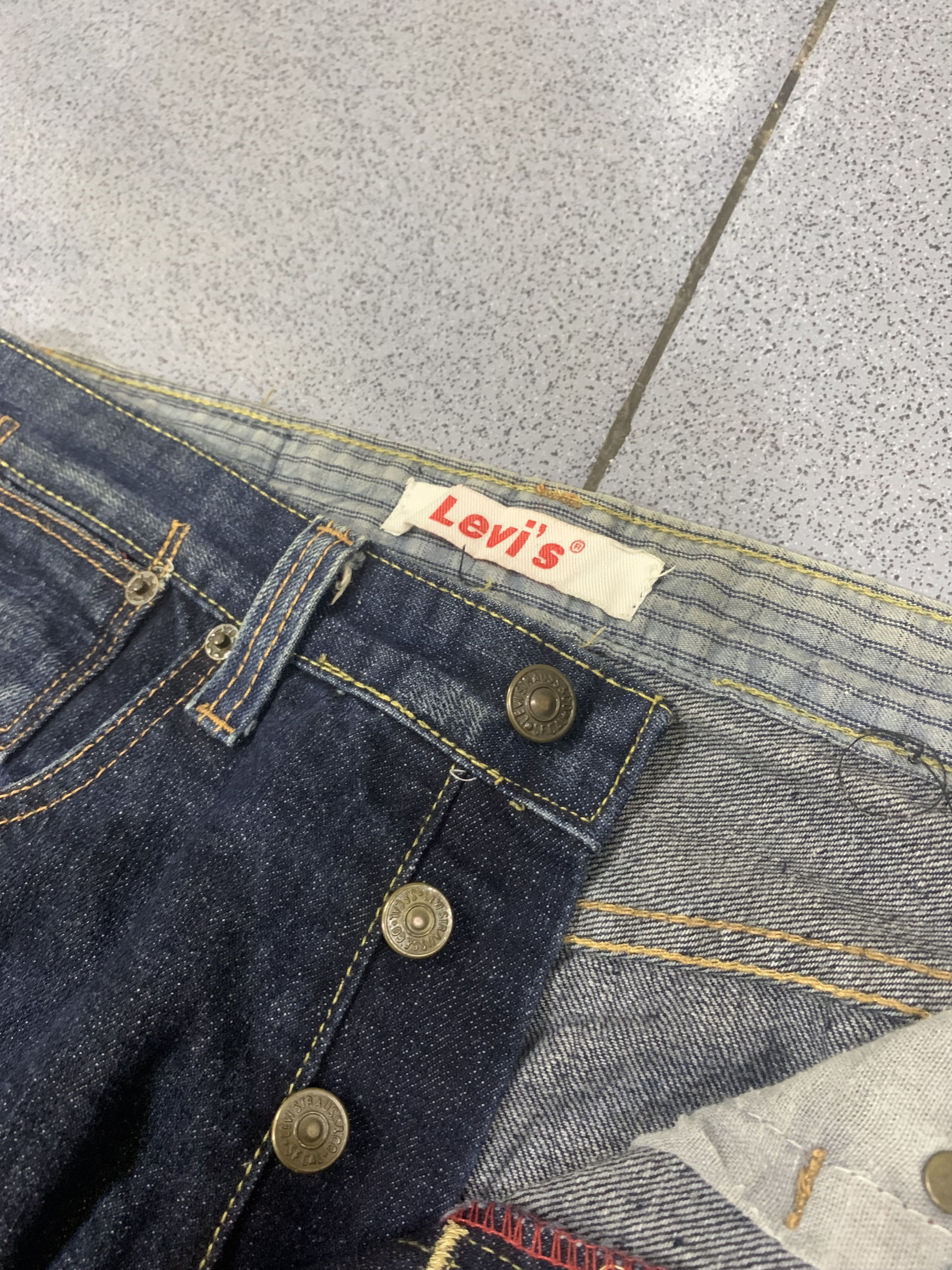 Levi's × Levi's Vintage Clothing × Vintage Levi’s 501 Selvedge Vintage Made In USA Size US 31 - 5 Thumbnail