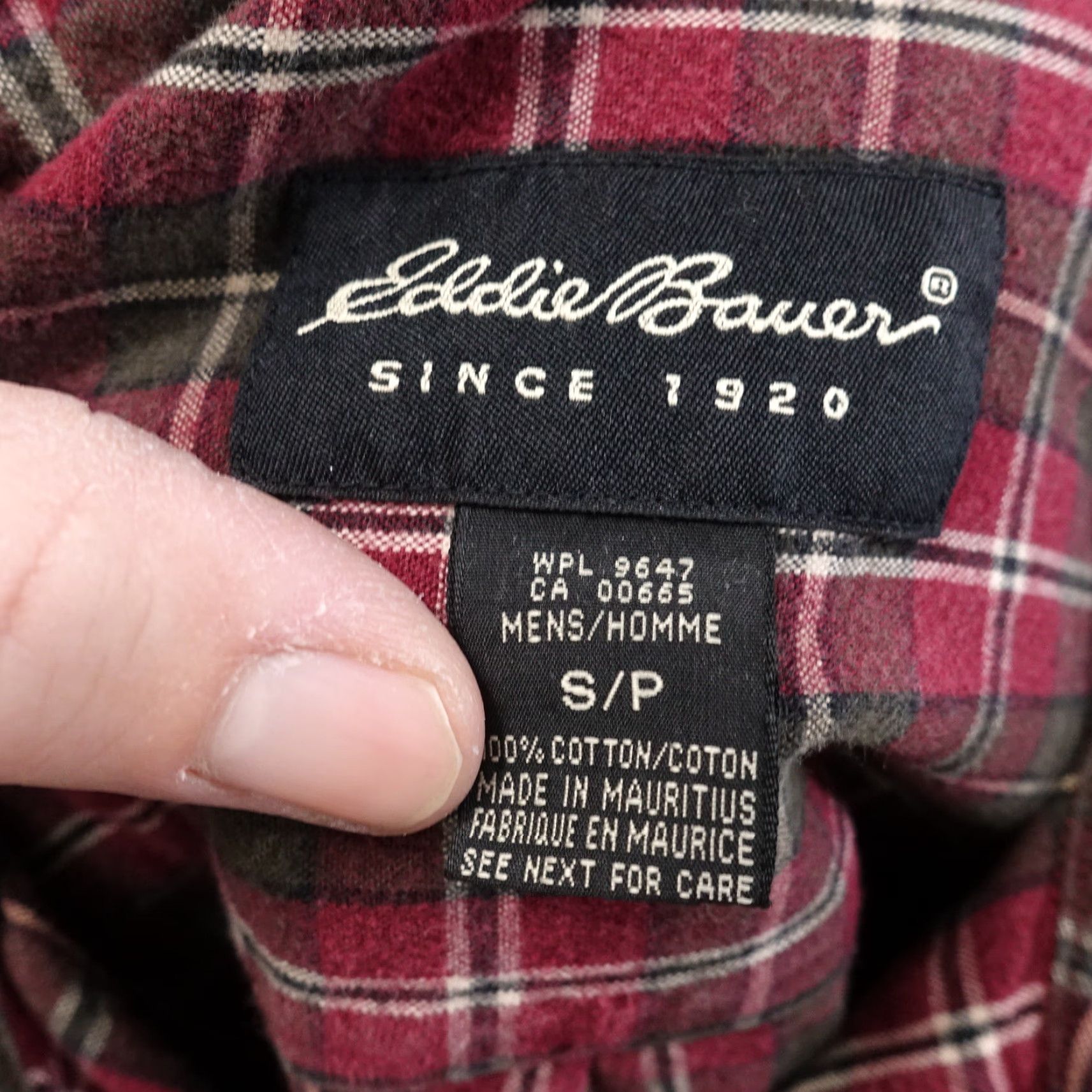 Eddie Bauer EDDIE BAUER Long Sleeve Red Plaid Button-Up Shirt Mens Size S Small Size US S / EU 44-46 / 1 - 7 Thumbnail