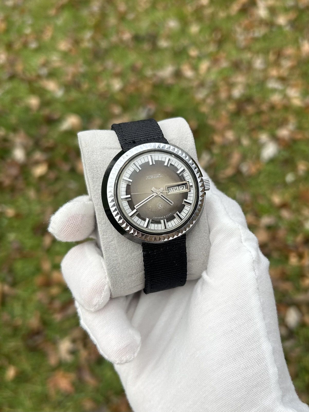 Vintage Vintage Raketa Watch Made In USSR Soviet Mechanical 1980s Size ONE SIZE - 4 Thumbnail