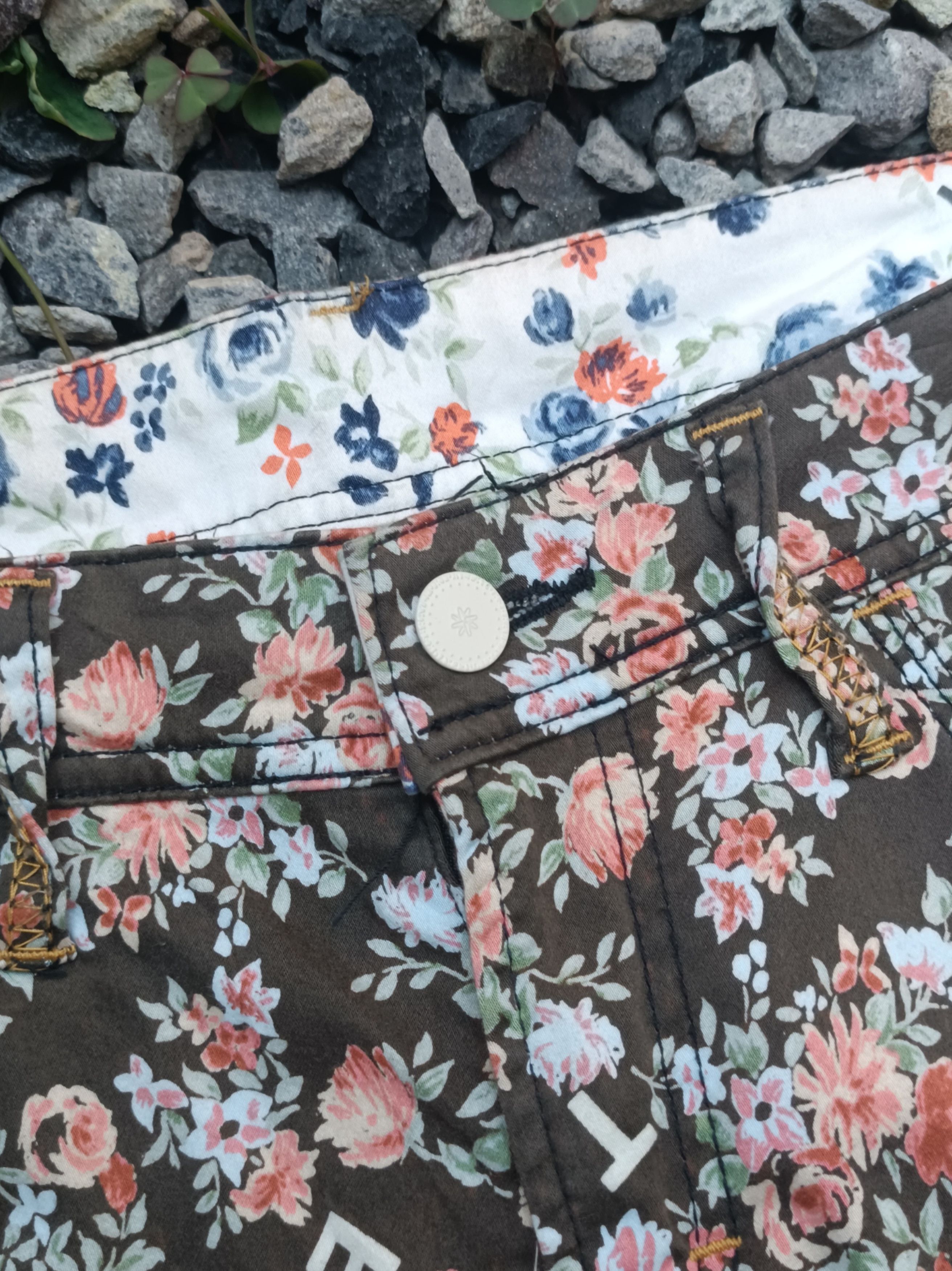 Japanese Brand Betty Smith Flower Design Skinny Women's Pants Size 29" - 3 Thumbnail
