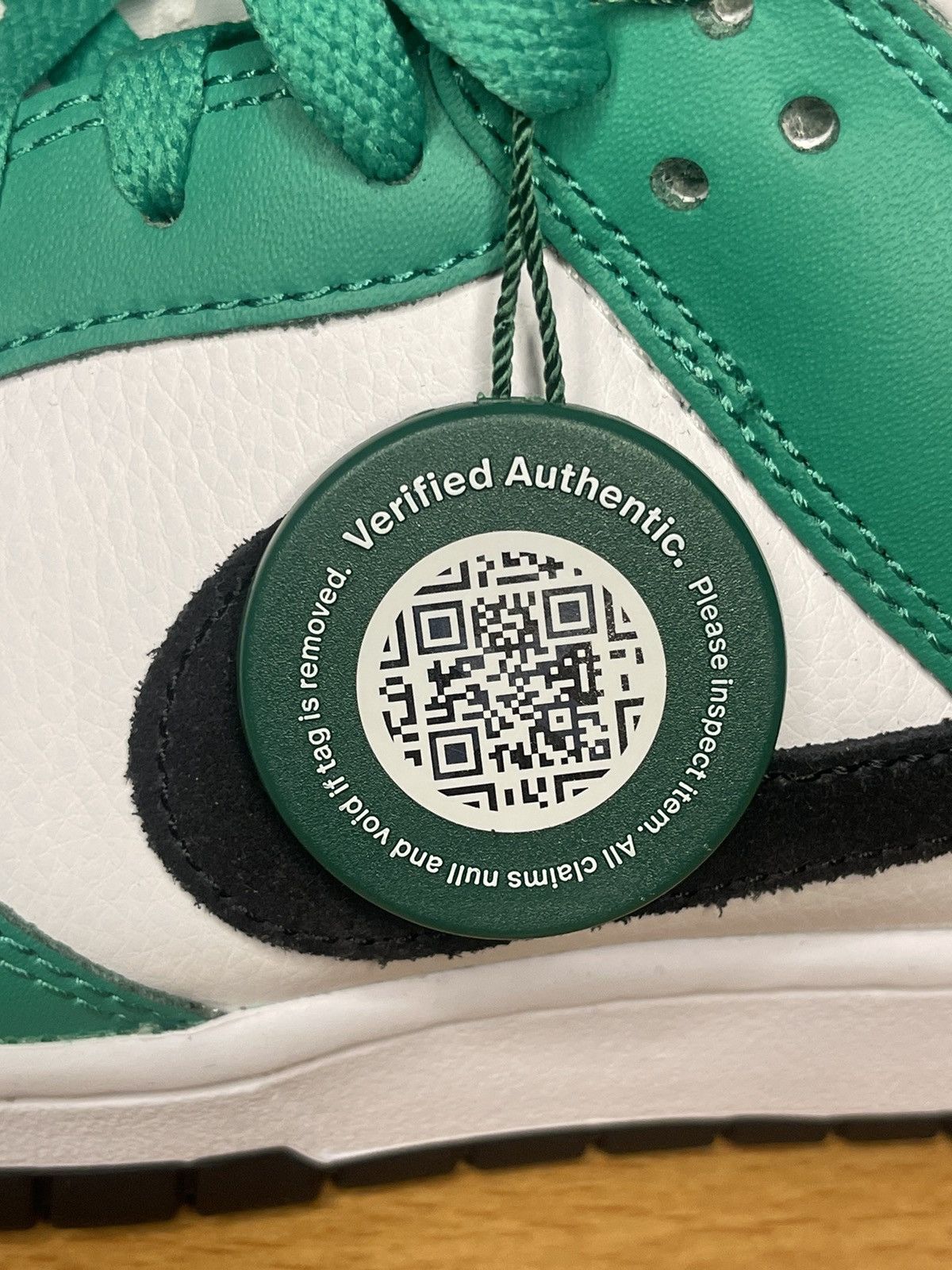 Nike Nike Dunk Low “Celtics” Size US 10.5 / EU 43-44 - 12 Thumbnail