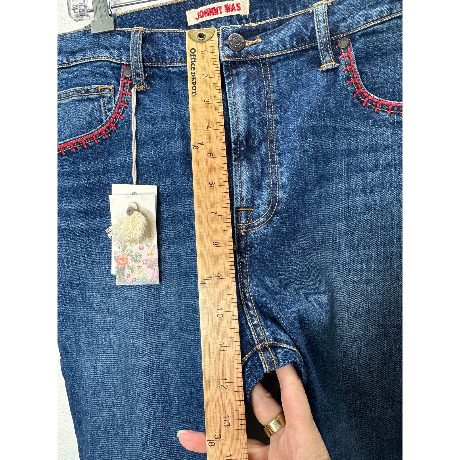 Johnny Was NWT Johnny Was Avery Cropped Baby Boot Mid Rise Slim Jean 32 Size 32" / US 10 / IT 46 - 16 Thumbnail