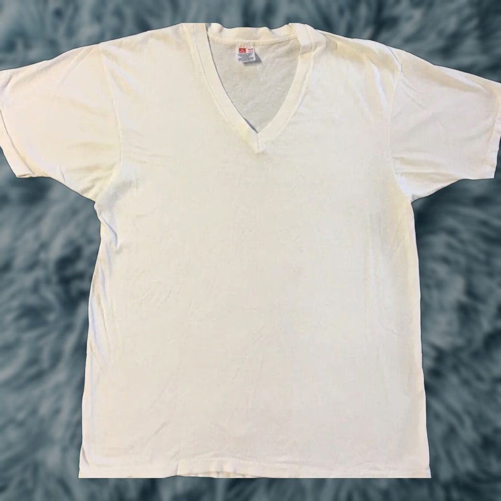 Vintage VINTAGE Hanes Faded V Neck Shirt M L White 90s 80s Biker Trucker Punk Grunge Surf Skate PE 80s Mens T-Shirt Knit Single Stitch Size US M / EU 48-50 / 2 - 1 Thumbnail