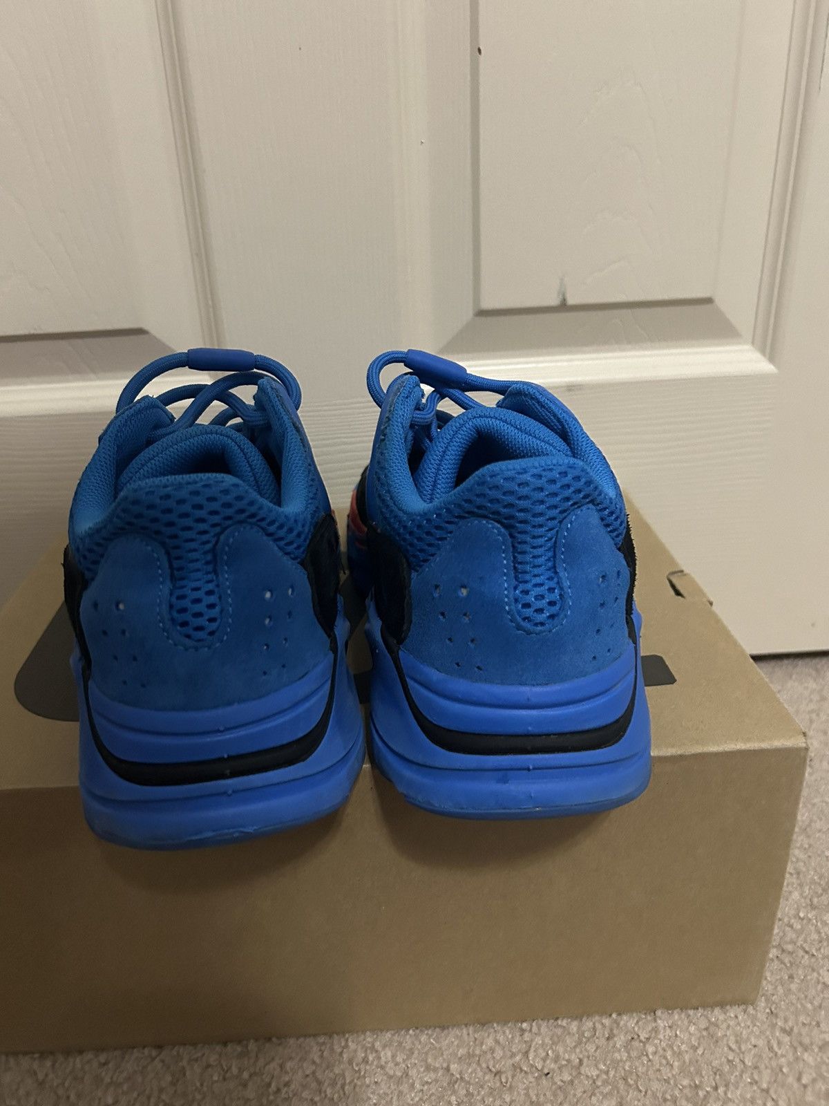 Yeezy Yeezy 700 Hi Res Blue Size US 9 / EU 42 - 2 Thumbnail