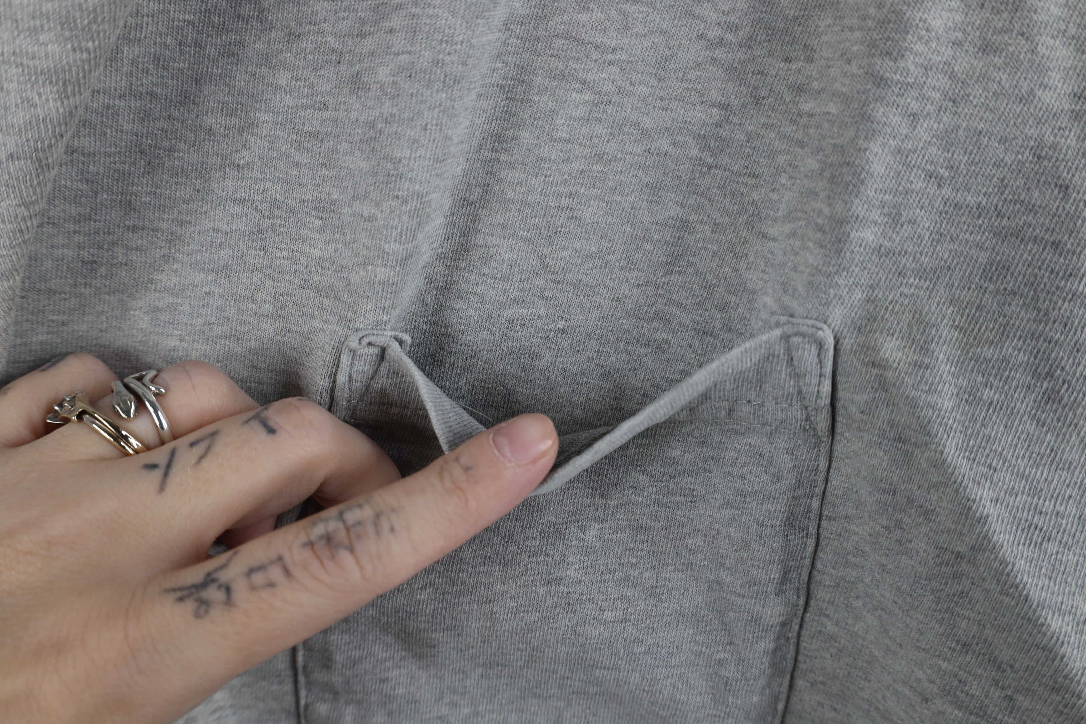 Vintage Vintage 90s Streetwear Heavyweight T-Shirt Heather Gray Size US L / EU 52-54 / 3 - 4 Thumbnail