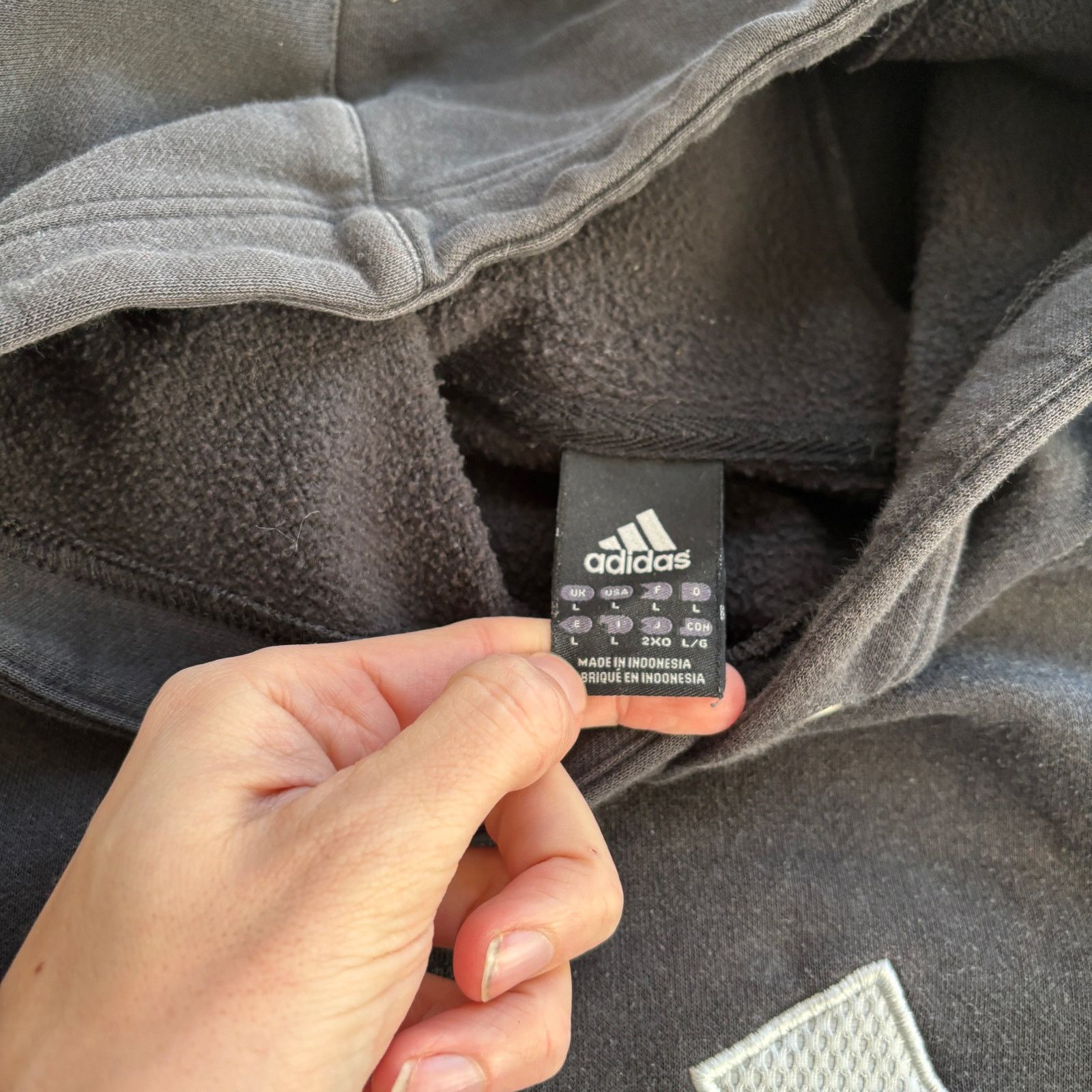 Adidas Vintage faded black baggy adidas hoodie size large Size US L / EU 52-54 / 3 - 7 Thumbnail