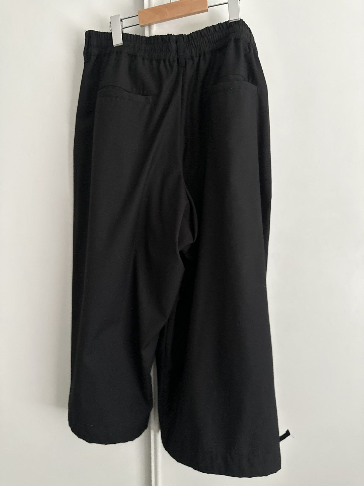 パンツ NOT CONVENTIONAL tuck pleats hakama pant not conventional T/R hakama pant tuck pleats hakama pant