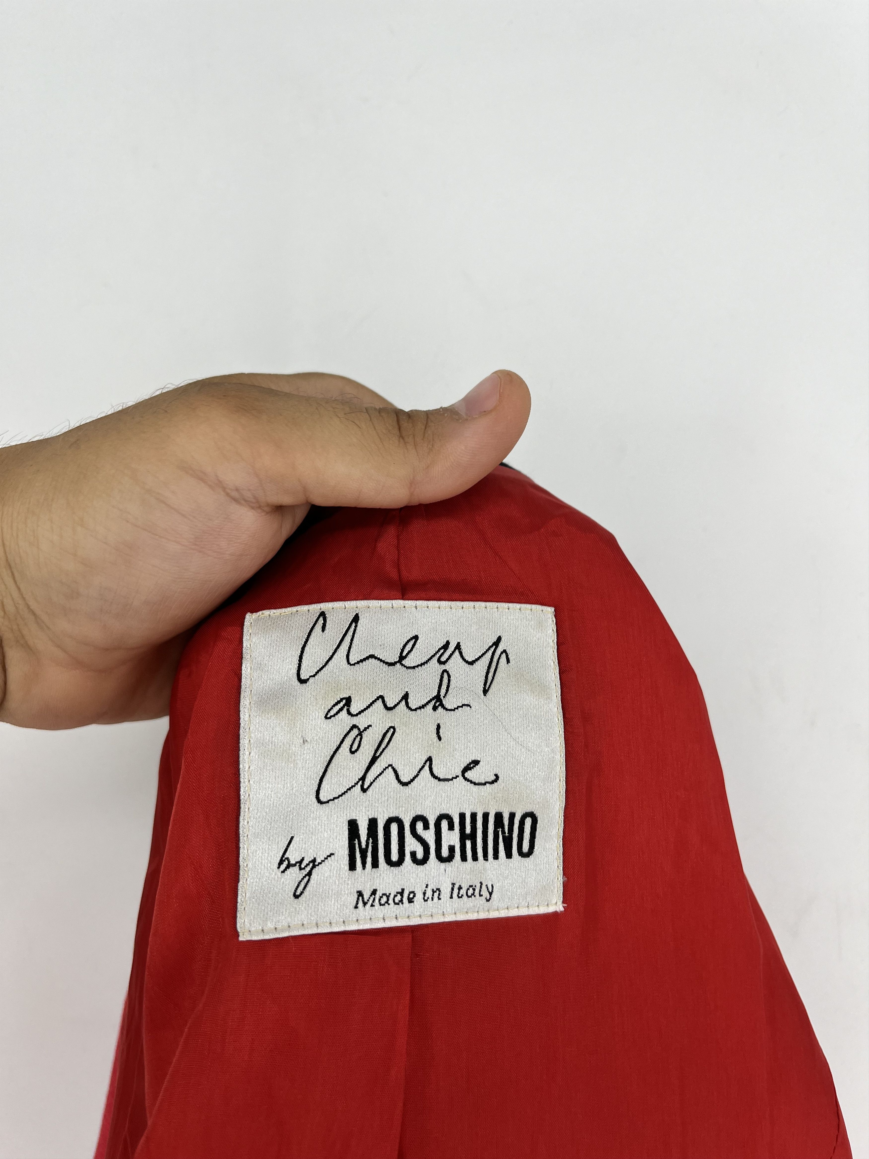 Moschino MOSCHINO Cheap and Chic 1990s Red Double Breast Crop Jacket Size M / US 6-8 / IT 42-44 - 8 Thumbnail