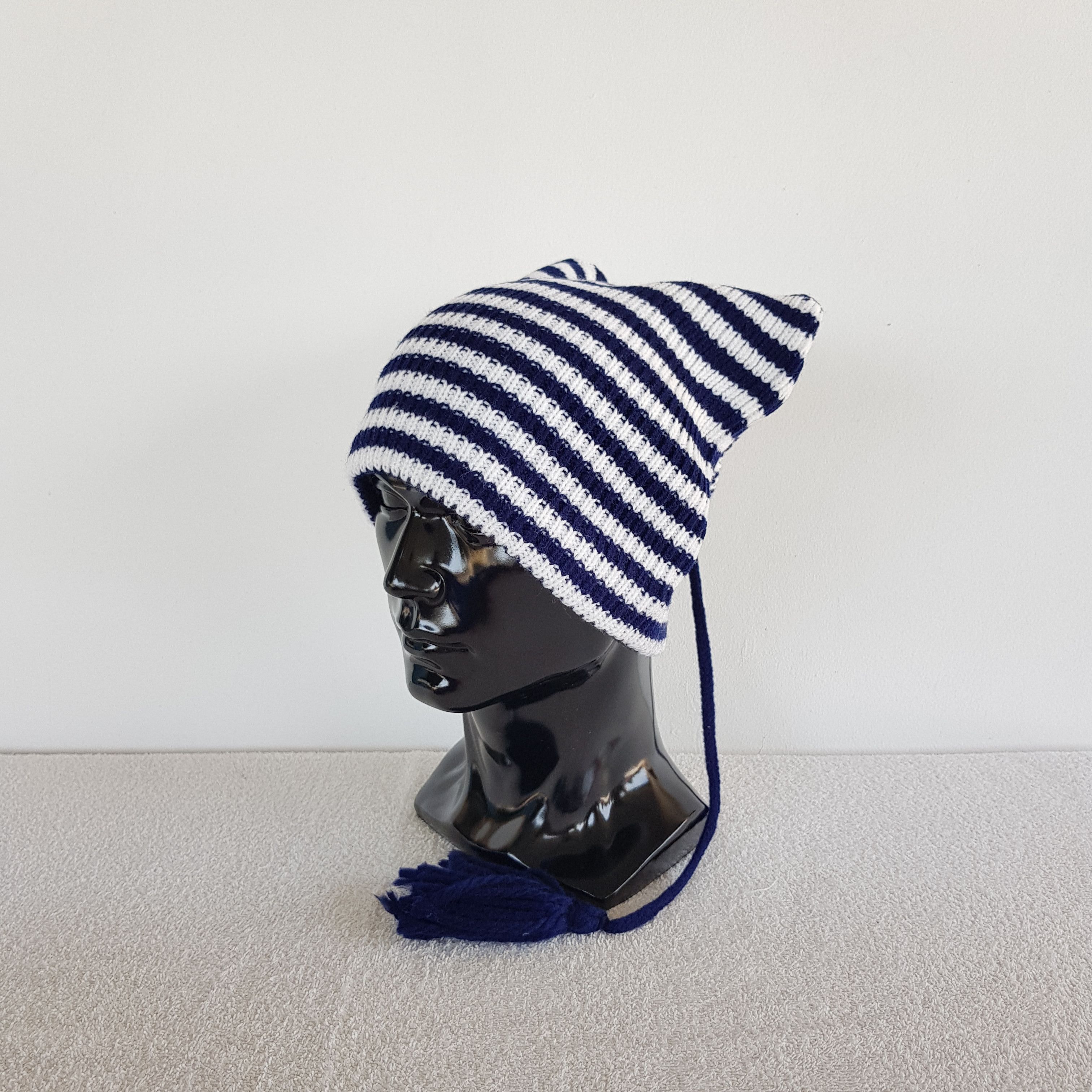Homespun Knitwear Vintage Japanese Knit Beanie Snow Cap Hats. Size ONE SIZE - 1 Thumbnail