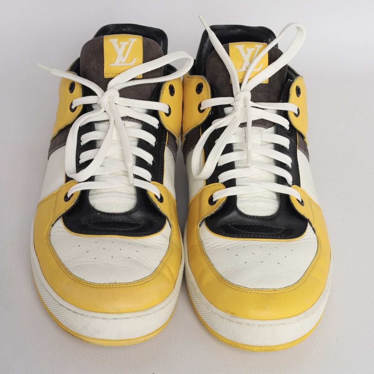 Louis Vuitton Louis Vuitton LV Trainers Yellow Black Ace Sneakers Leather Size US 9 / EU 42 - 3 Thumbnail