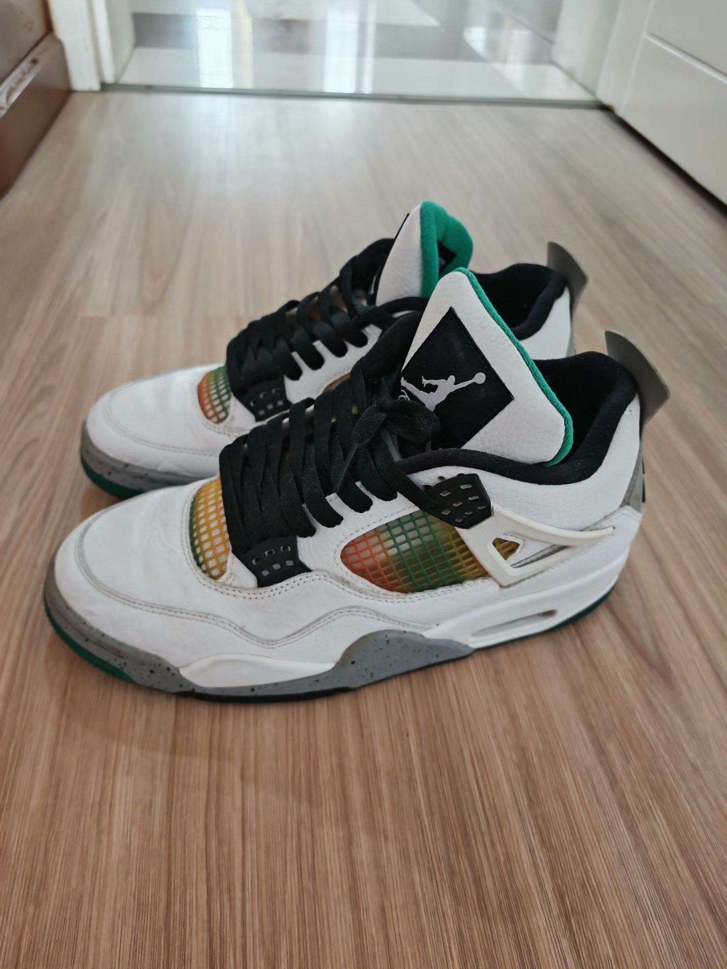 Nike Nike Retro Green Lowtop Sneakers 42 Women Size US 12 / IT 42 - 1 Thumbnail