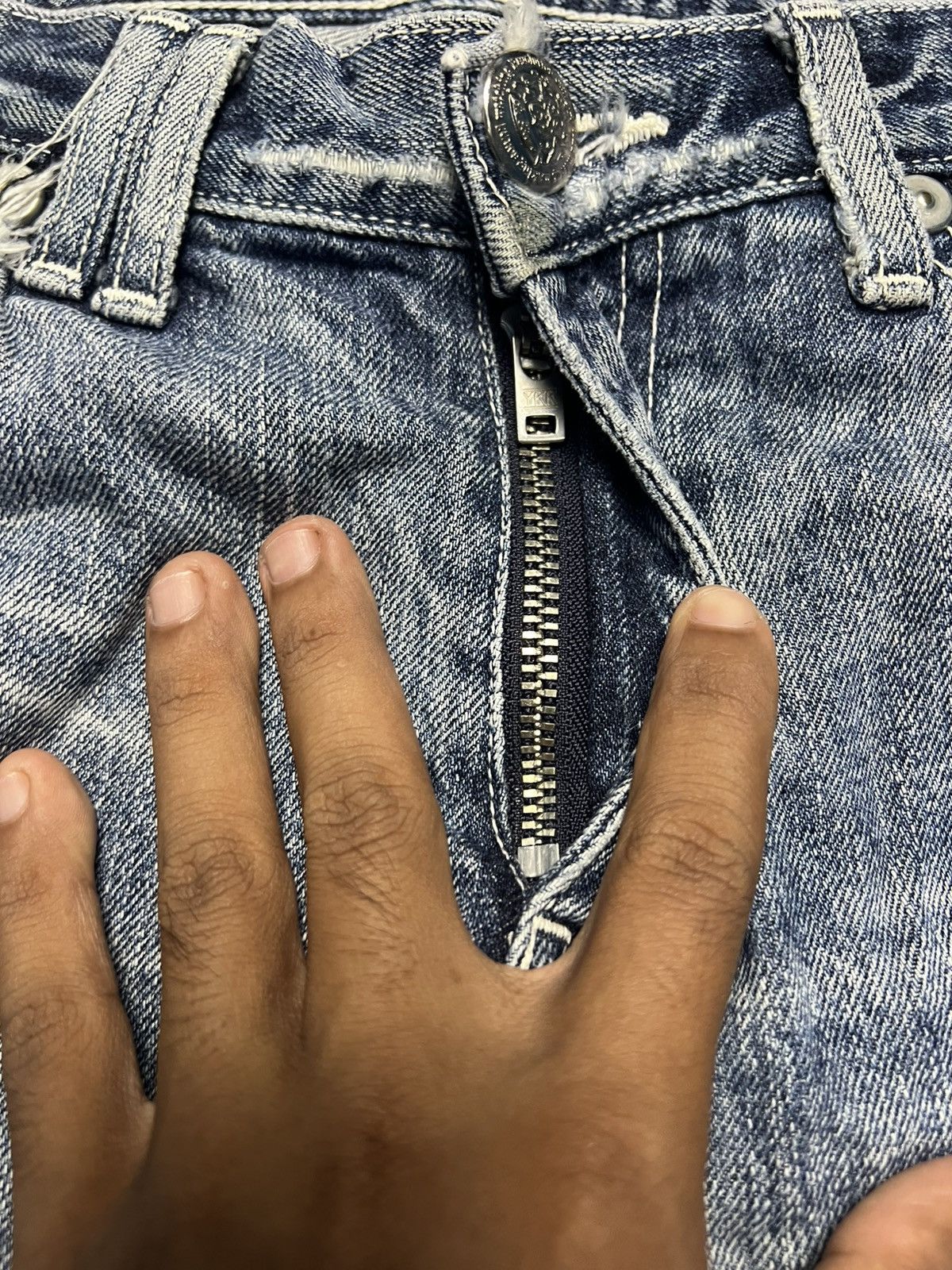 Beauty Beast Vintage Distressed Denim Jeans - "On Board" Brand (41) Size US 31 - 9 Thumbnail