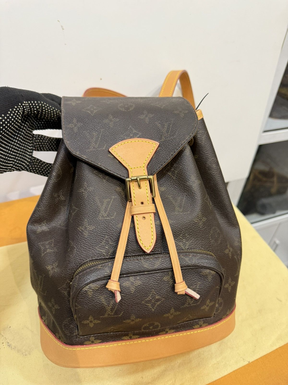 Louis Vuitton Louis vuitton backpack mm ( 2174 ) Size ONE SIZE - 2 Thumbnail