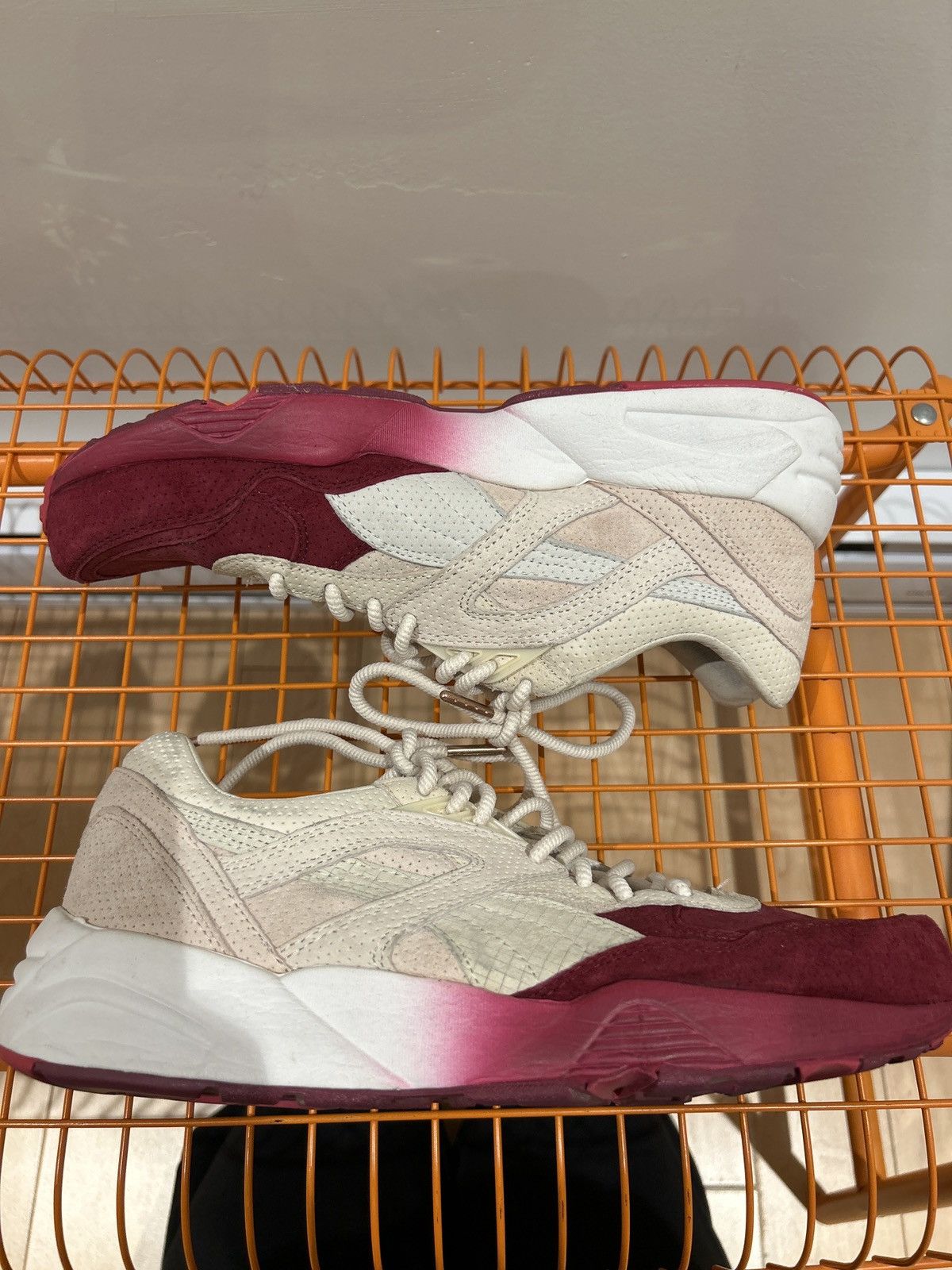 Puma × Ronnie Fieg Rf698 low Sakura Size US 7.5 / EU 40-41 - 2 Thumbnail