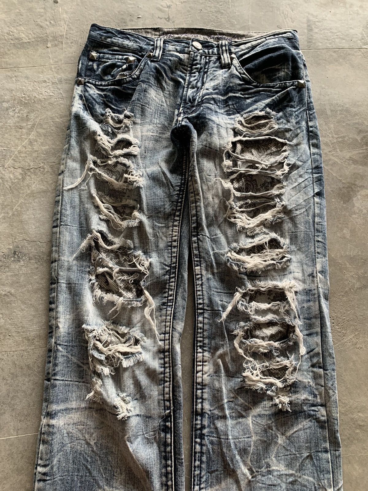 20471120 × Hysteric Glamour × If Six Was Nine distressed stone washed ripped jeans japanese designer Size US 31 - 3 Thumbnail