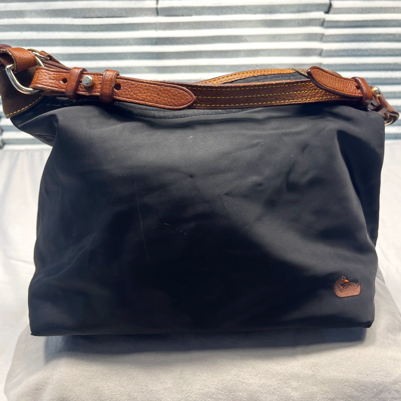 VINTAGE Dooney Bourke Black Nylon Hobo Bag Women Medium Shoulder