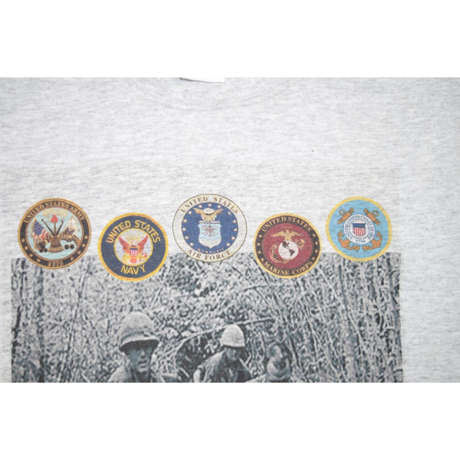 Gildan VTG Vietnam Veterans Band of Brothers Gildan T-Shirt Men XL Grey Graphic 60s 70s Military US—Preshrunk Dry Blend Size US XL / EU 56 / 4 - 3 Thumbnail
