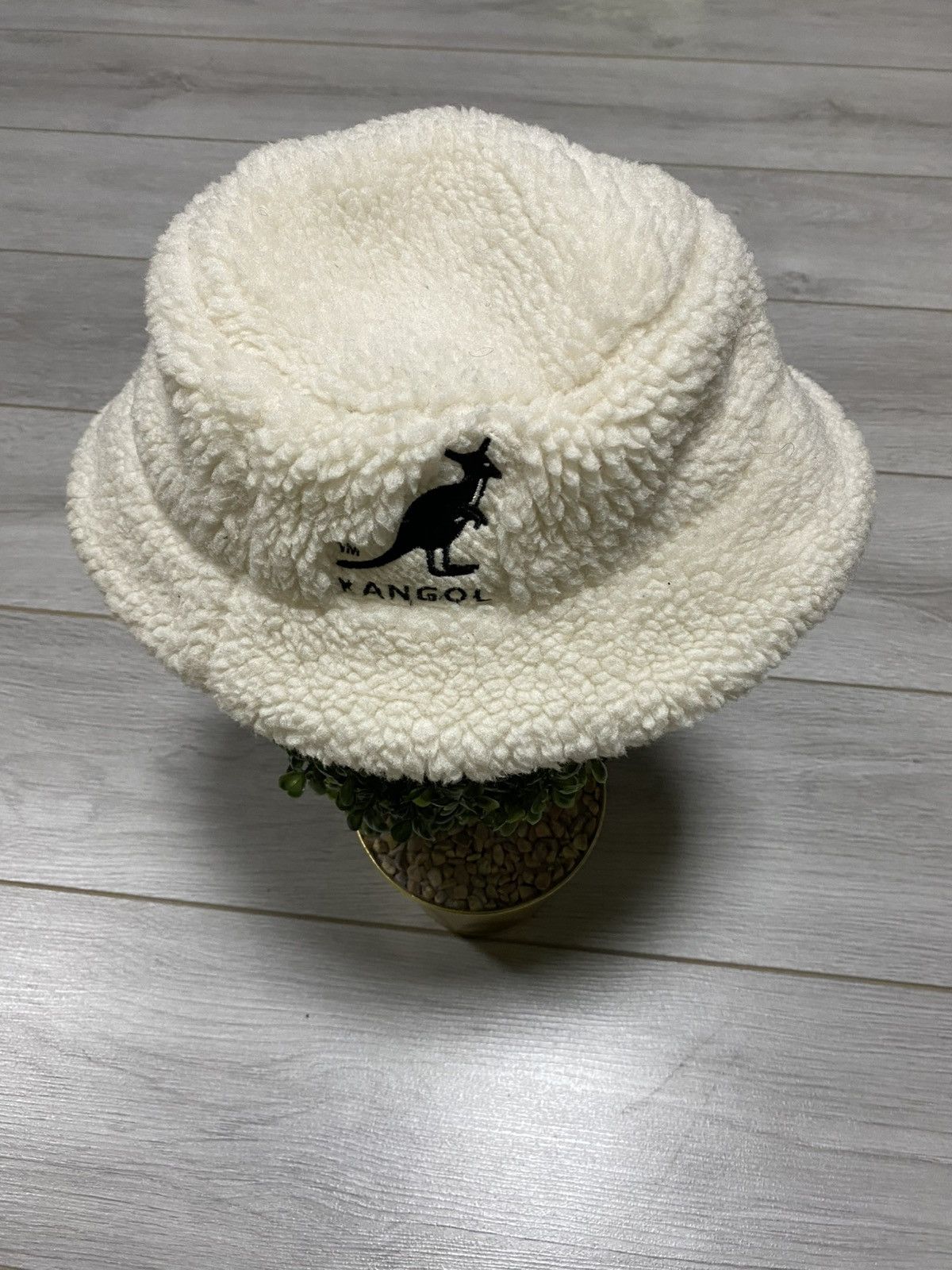 Kangol Kangol x H&M bucket hat teddy fleece kangaroo logo Size ONE SIZE - 2 Thumbnail