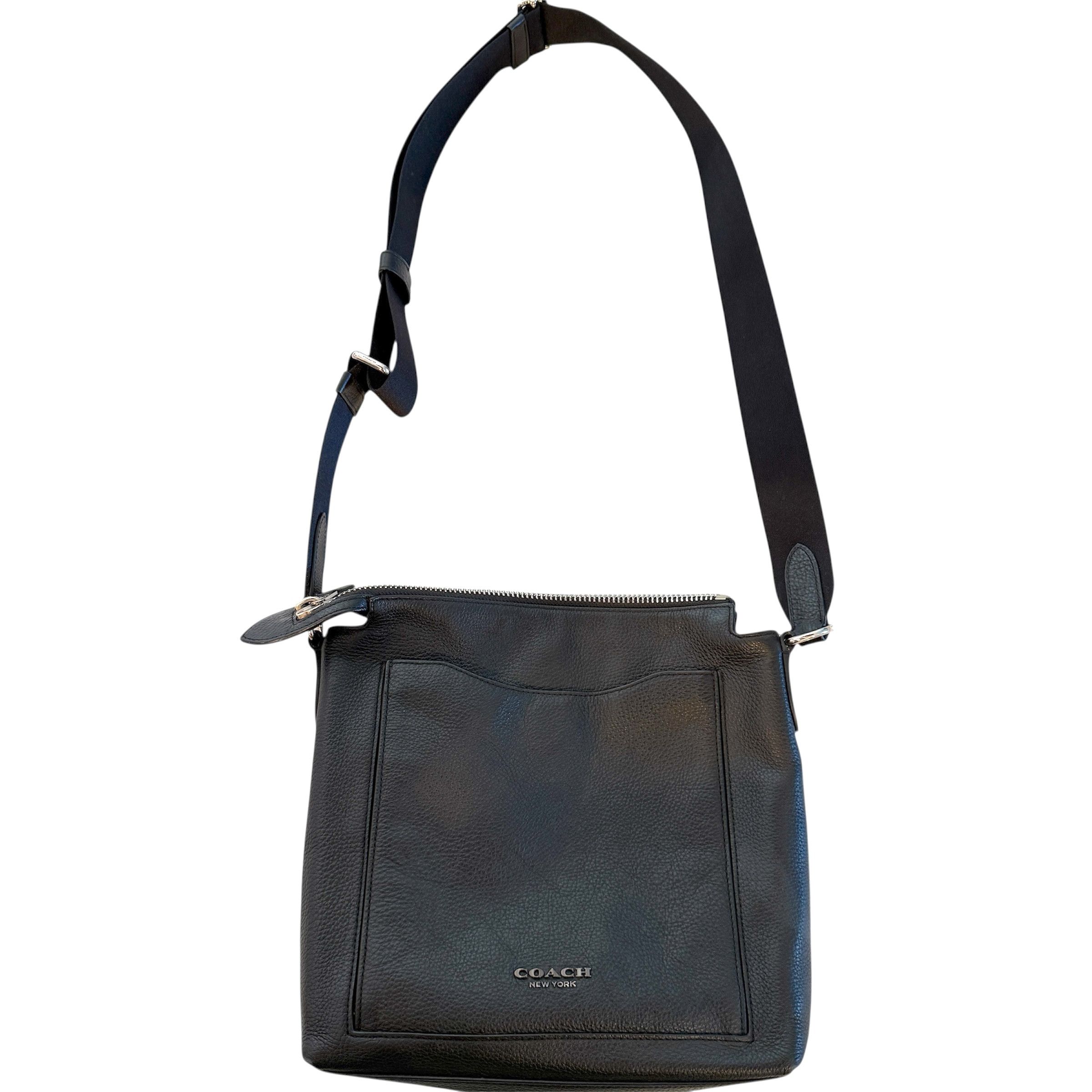 Coach COACH Vintage Leather Shoulder Bag L1922-91303 Size 26 - 1 Thumbnail