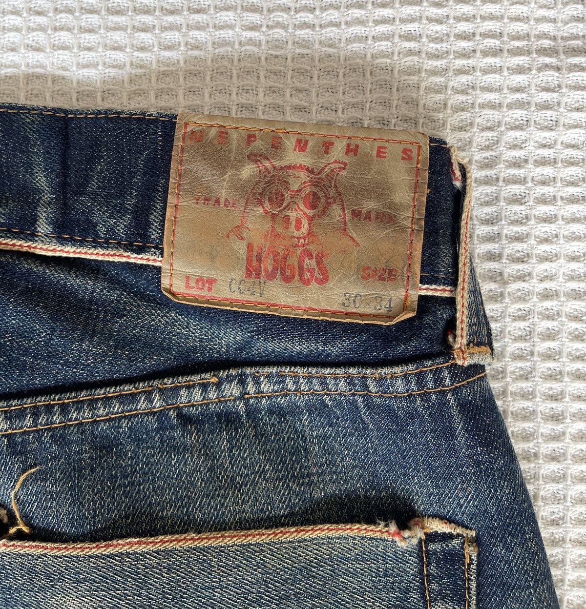 Nepenthes VINTAGE90s🔥HOGGS NEPENTHES NEEDLES🔥Thrashed Selvedge Jeans Size US 32 / EU 48 - 21 Thumbnail
